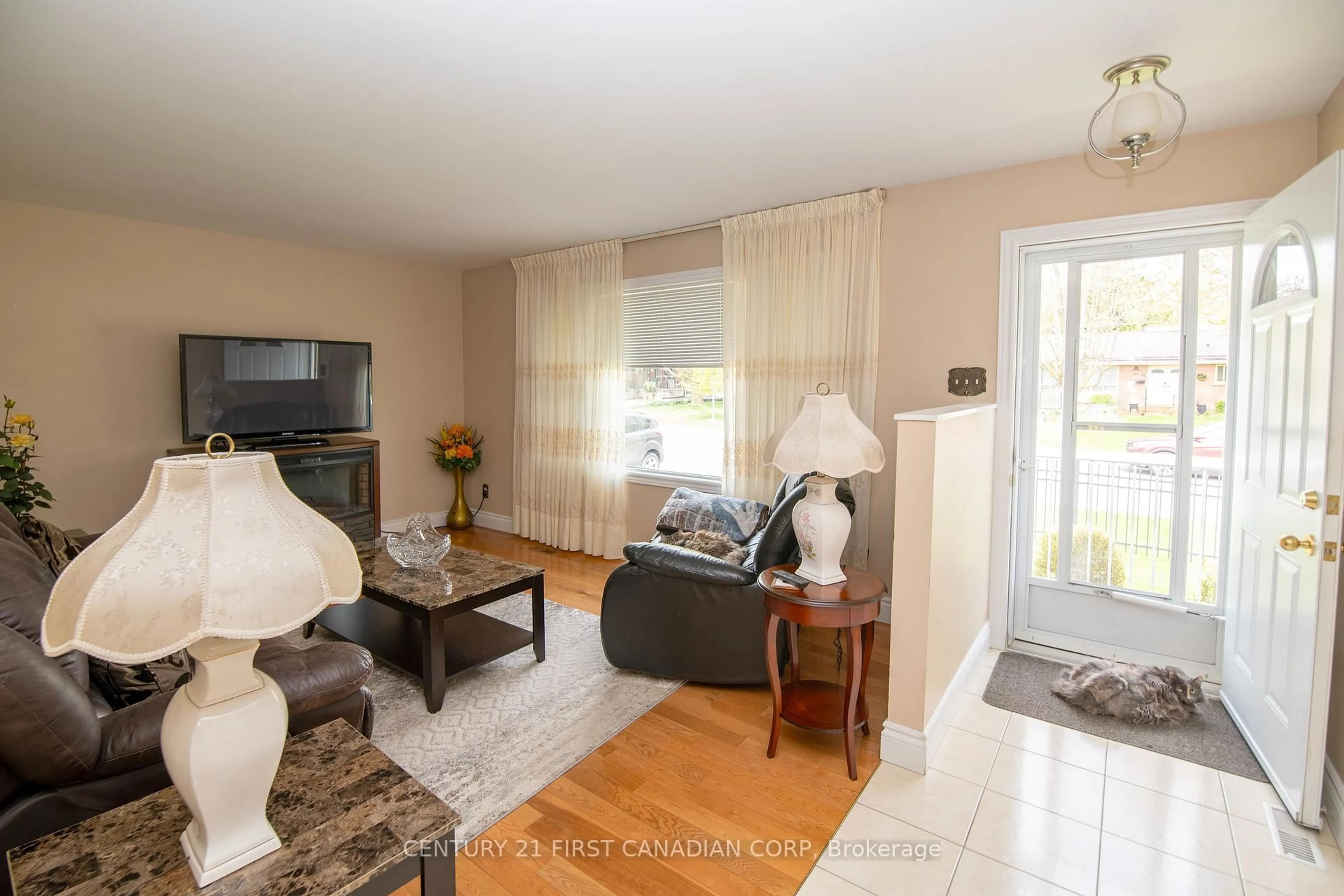 Living room with furniture, unknown for 45 Manitoulin Dr, London East Ontario N5W 1M2