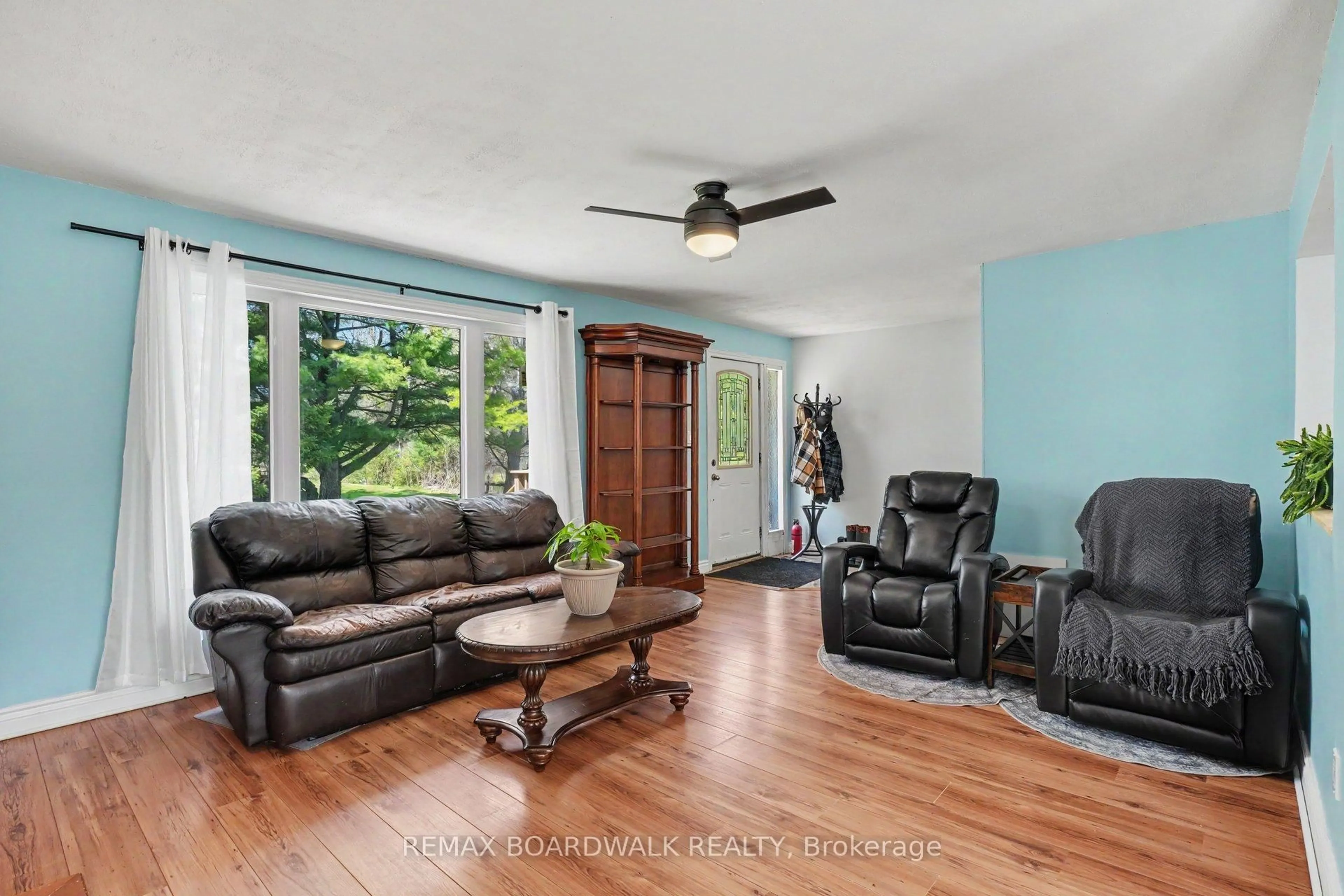 Living room with furniture, unknown for 2213 County Rd, Edwardsburgh/Cardinal Ontario K0E 1X0