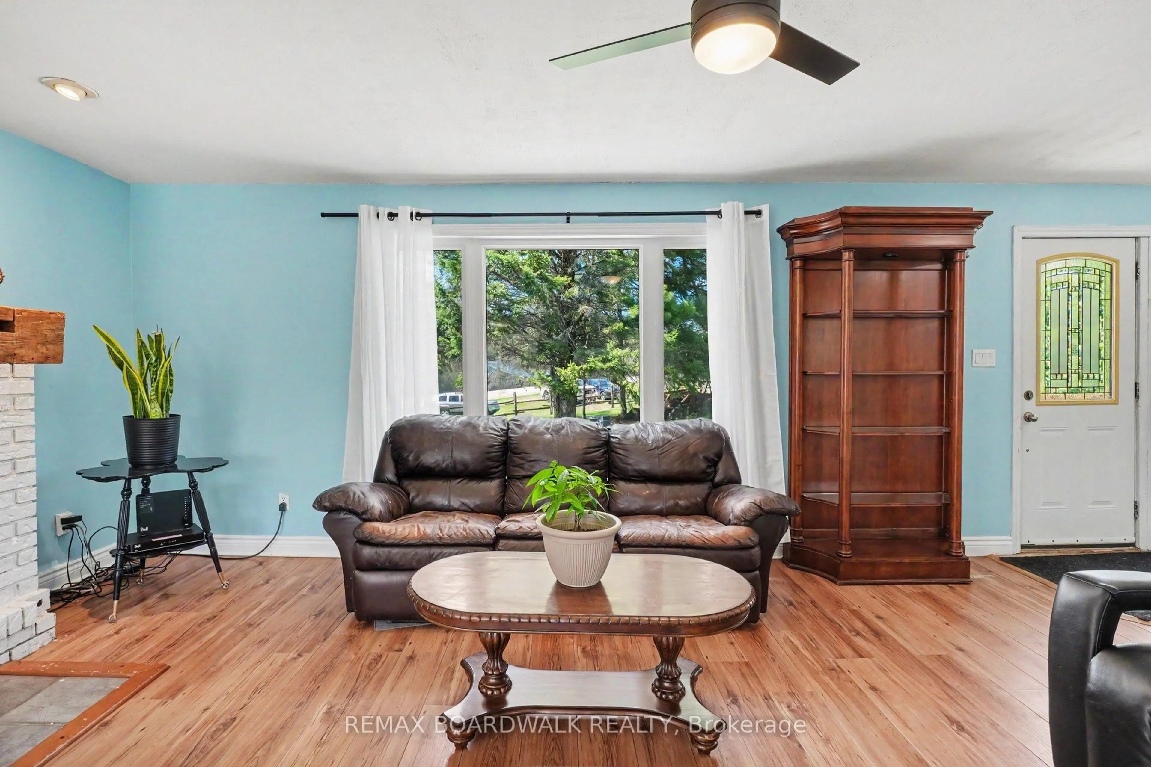 Living room with furniture, unknown for 2213 County Rd, Edwardsburgh/Cardinal Ontario K0E 1X0
