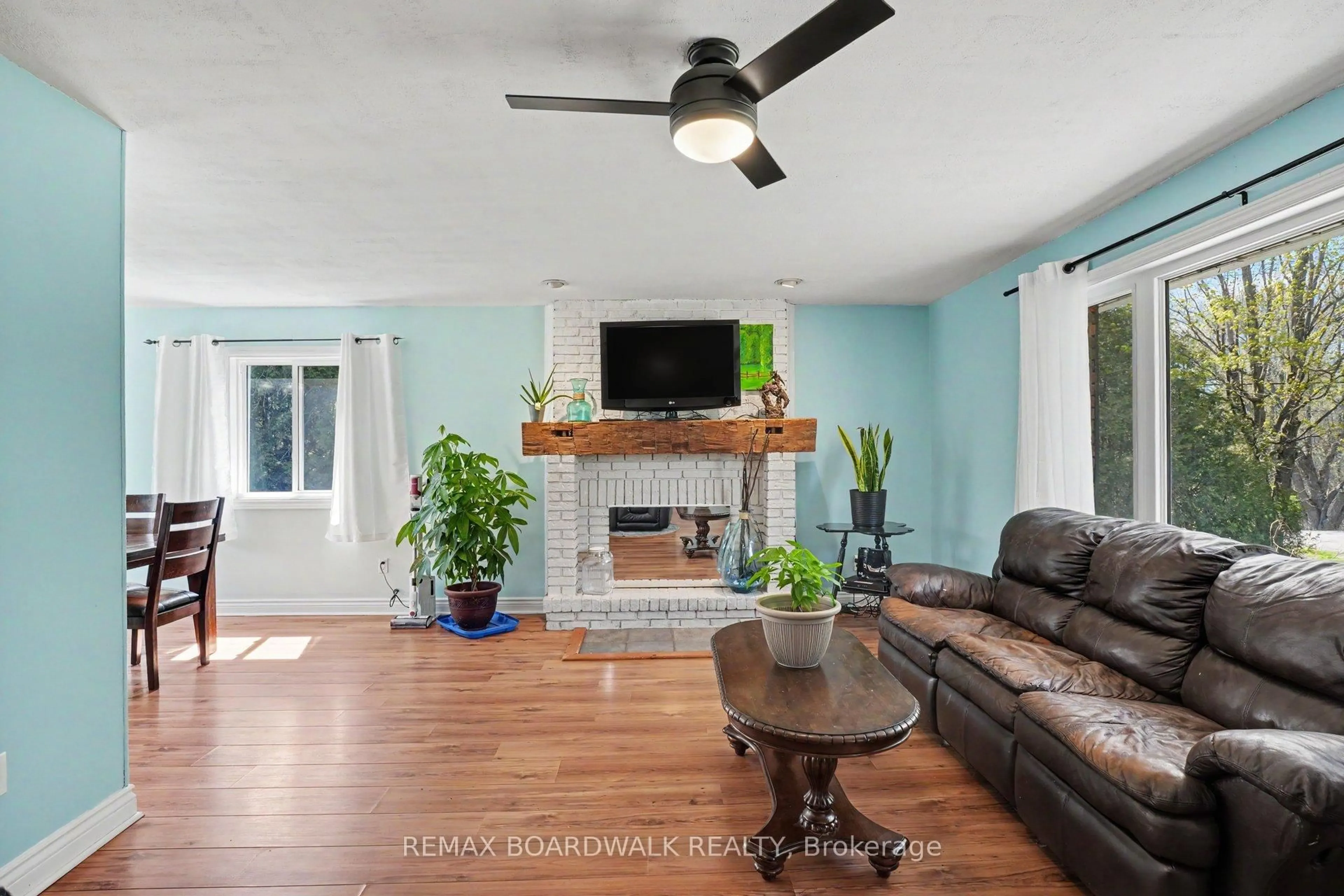Living room with furniture, unknown for 2213 County Rd, Edwardsburgh/Cardinal Ontario K0E 1X0