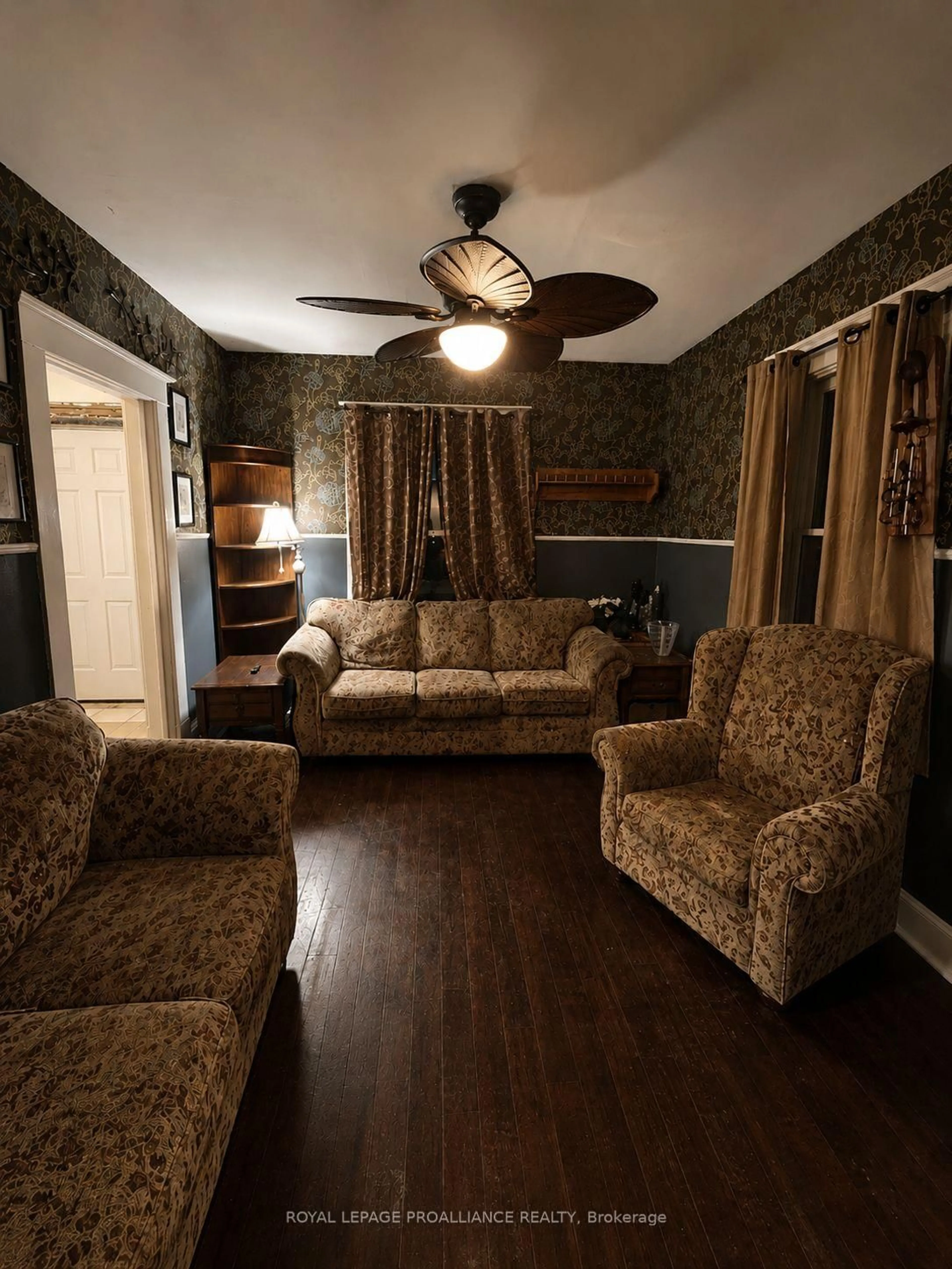 Living room with furniture, unknown for 49 Crown St, Quinte West Ontario K8V 1P1