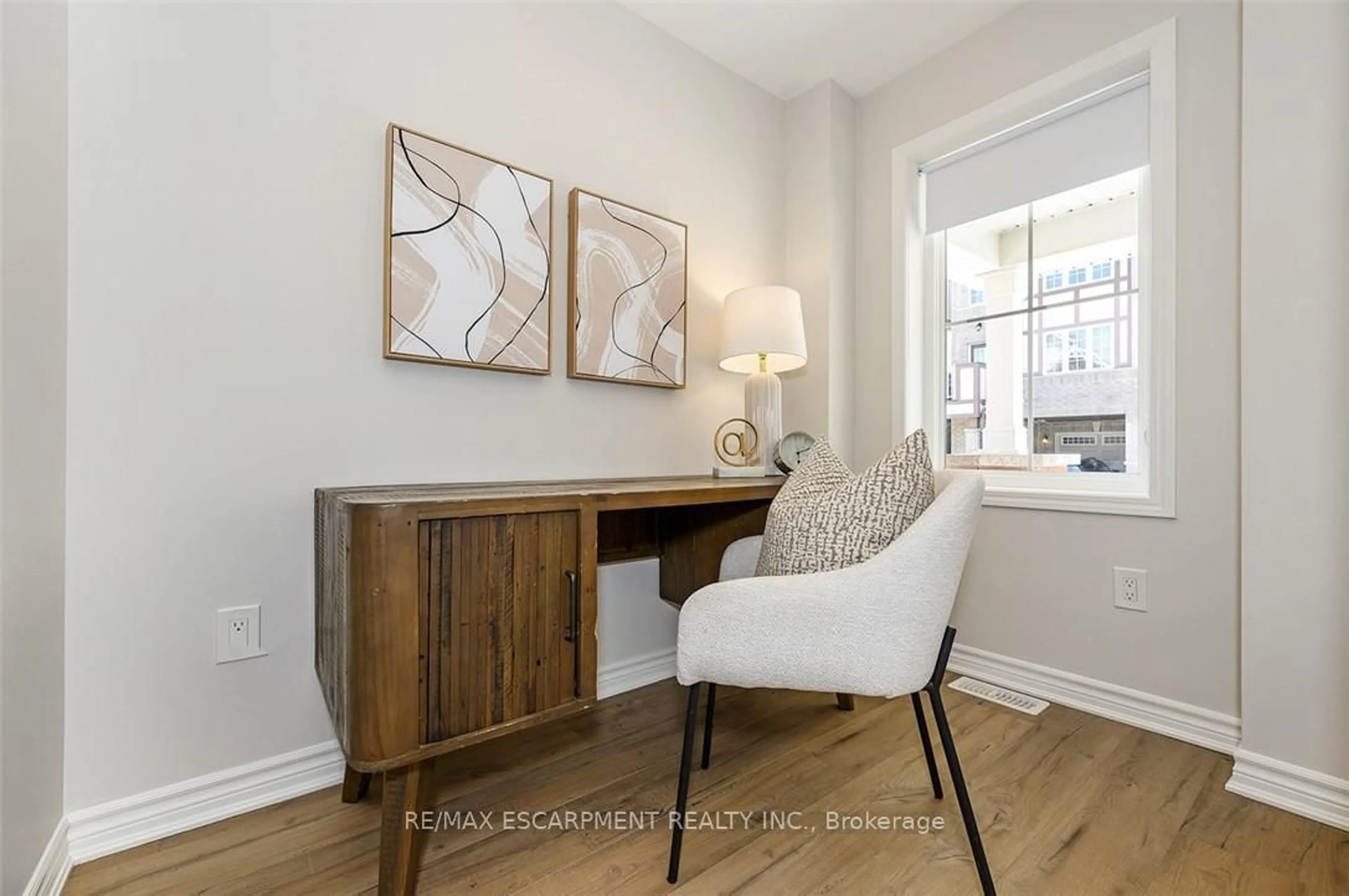 A pic of a room for 22 Spring Creek Dr #43, Hamilton Ontario L0R 2H8
