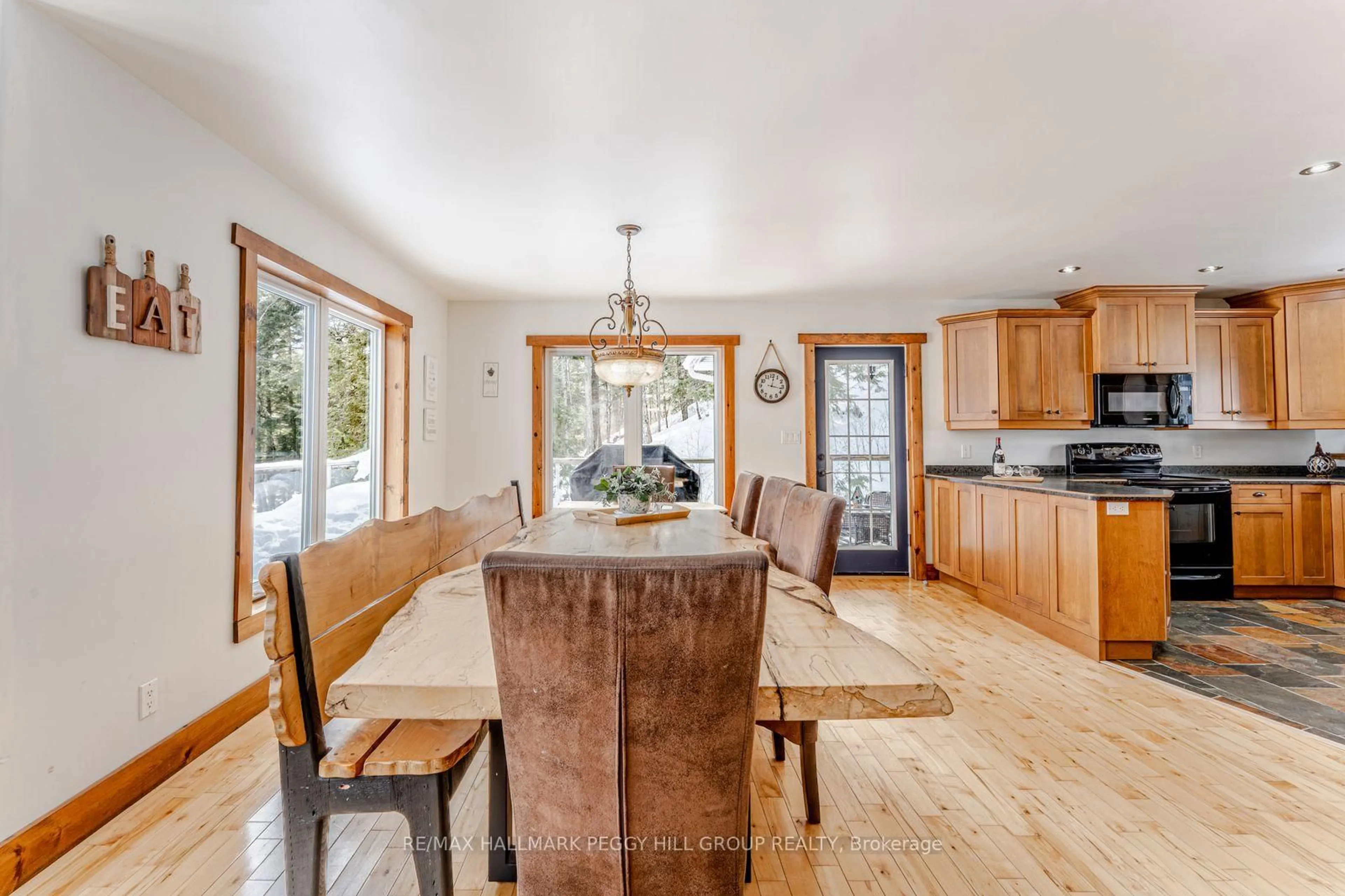 Dining room, unknown for 1070 South Ril Lake Rd, Lake of Bays Ontario P0B 1A0
