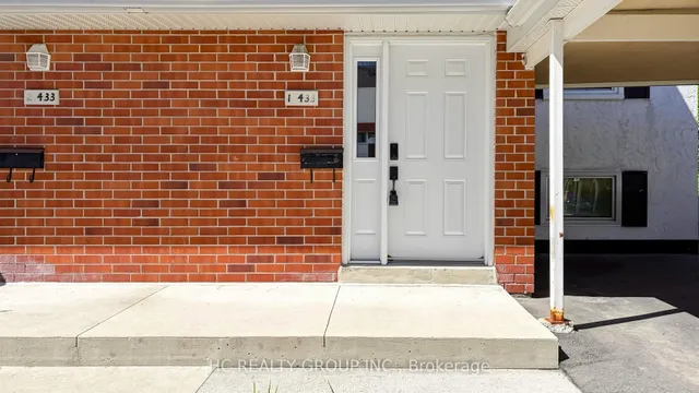 433 Keats Way #1, Waterloo 4
