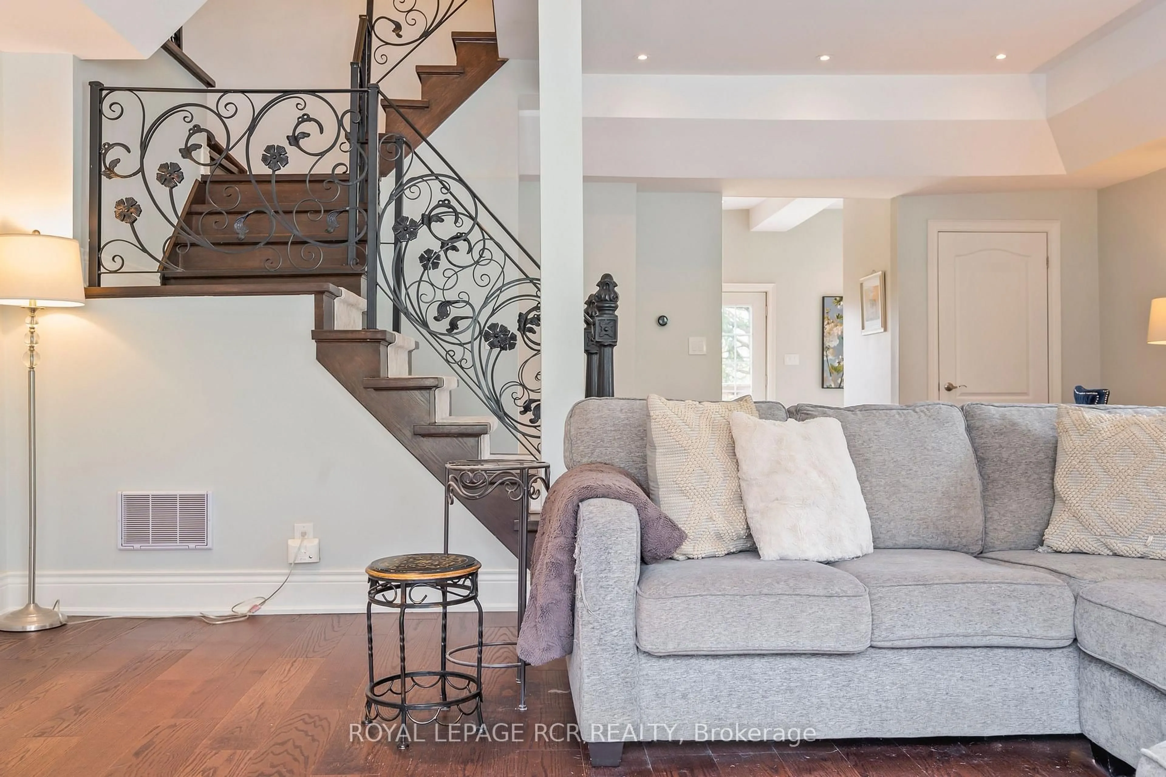 Stairs for 12 Mill St, Amaranth Ontario L9W 3Z3