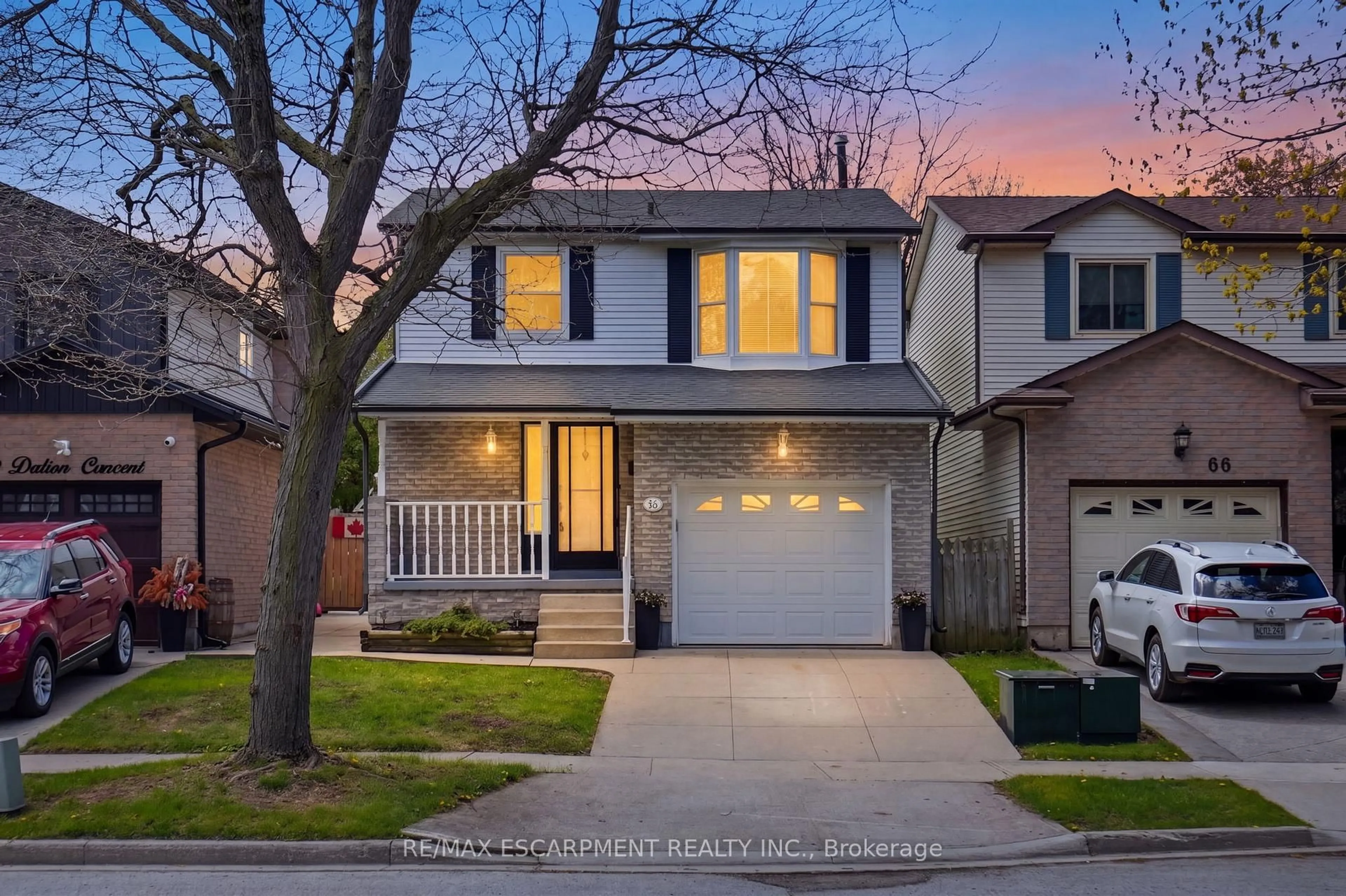 Home with vinyl exterior material, street for 68 Dalton Cres, Hamilton Ontario L8J 2A5