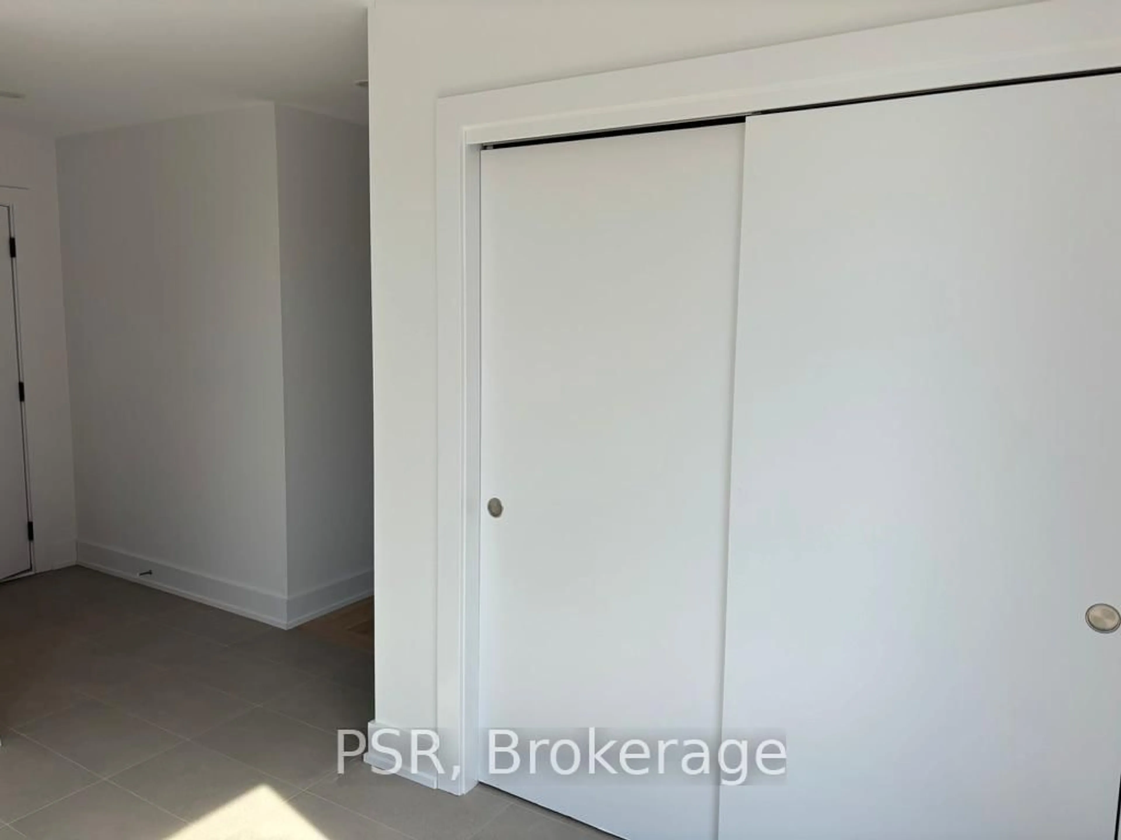 A pic of a room for 8 Baypoint Crt, Gravenhurst Ontario P1P 0A2