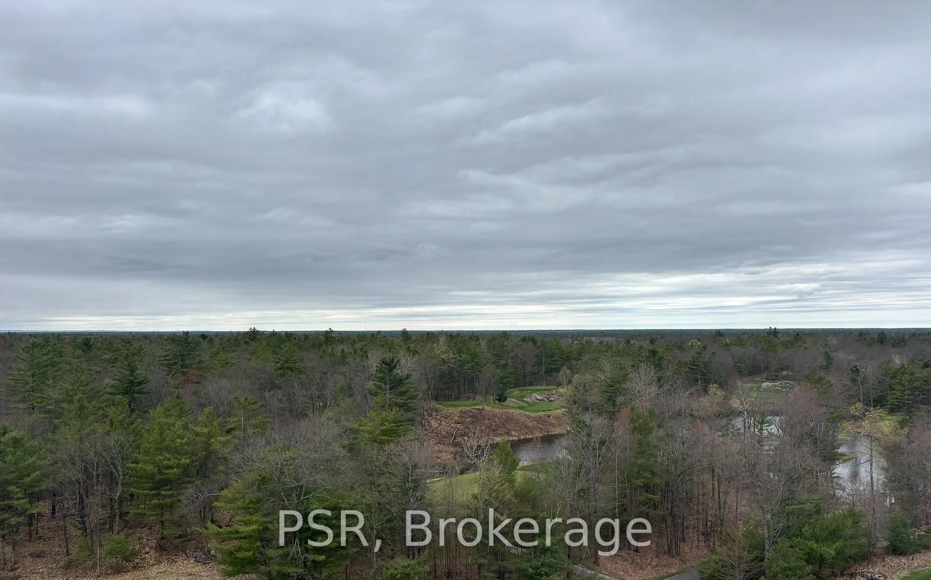 Blurry image for 100 Carrick Tr #607, Gravenhurst Ontario P1P 0J5