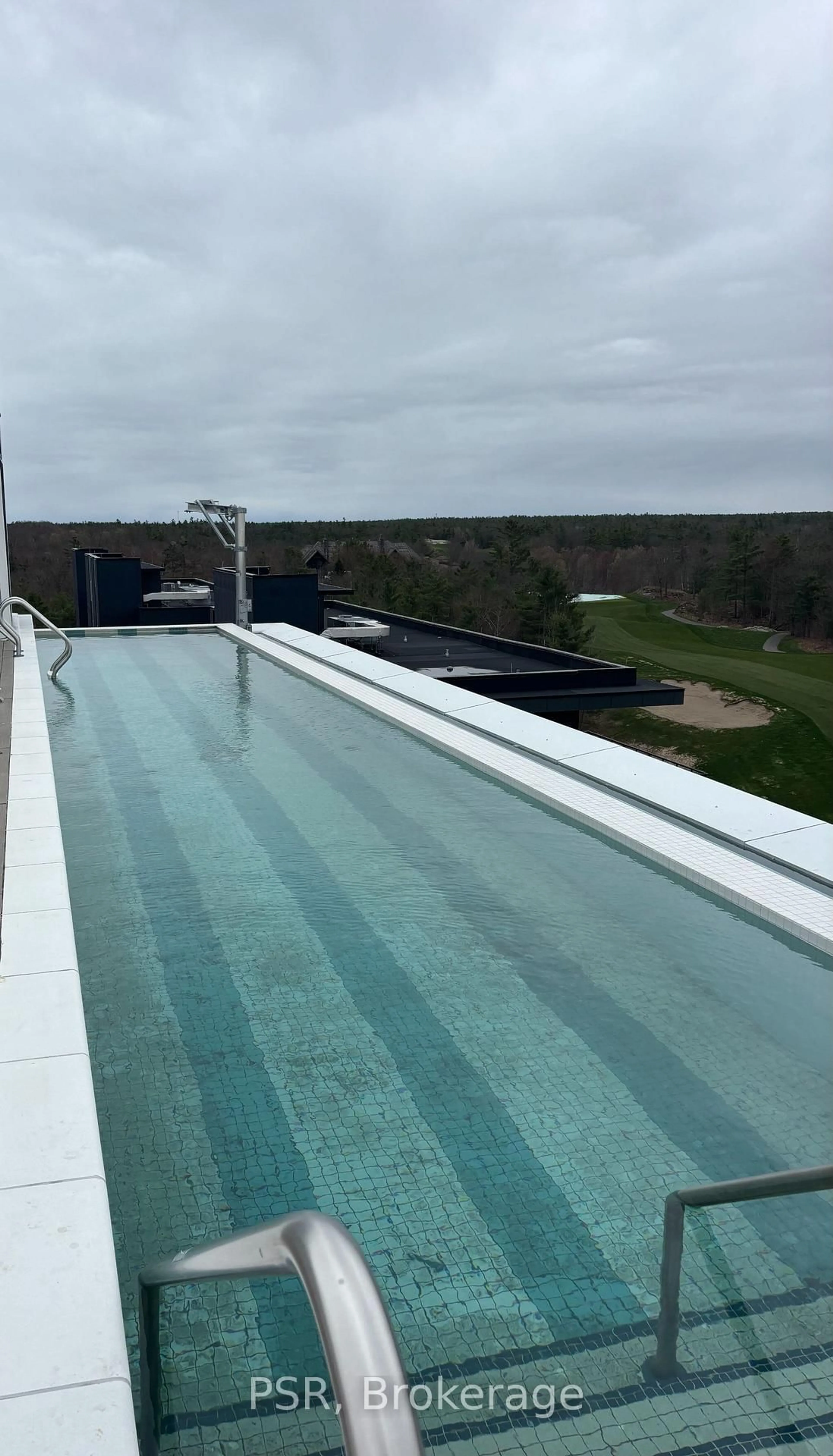 Pool for 100 Carrick Tr #607, Gravenhurst Ontario P1P 0J5