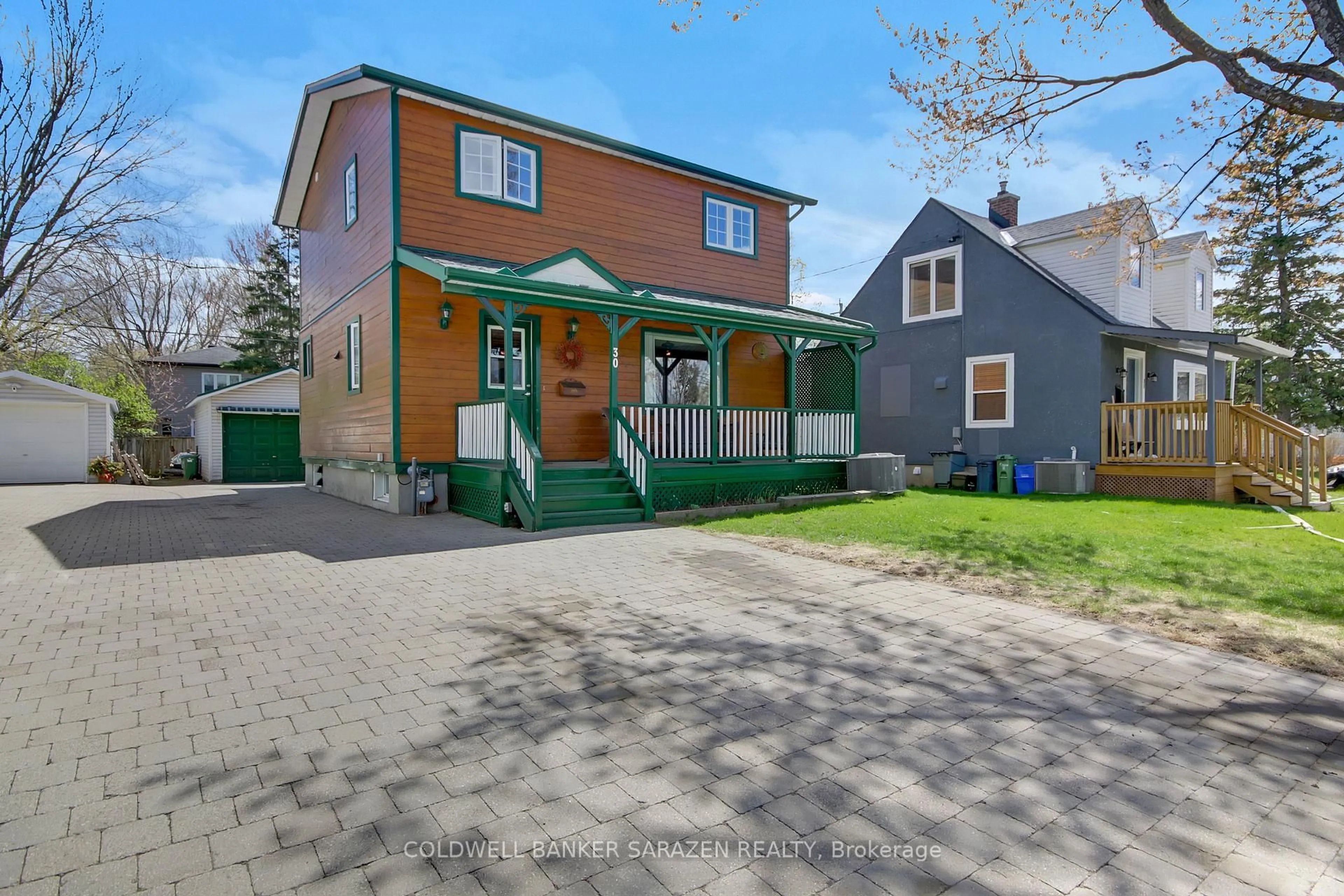 A pic from outside/outdoor area/front of a property/back of a property/a pic from drone, street for 30 Harrold Pl, Ottawa Ontario K1Z 7N5