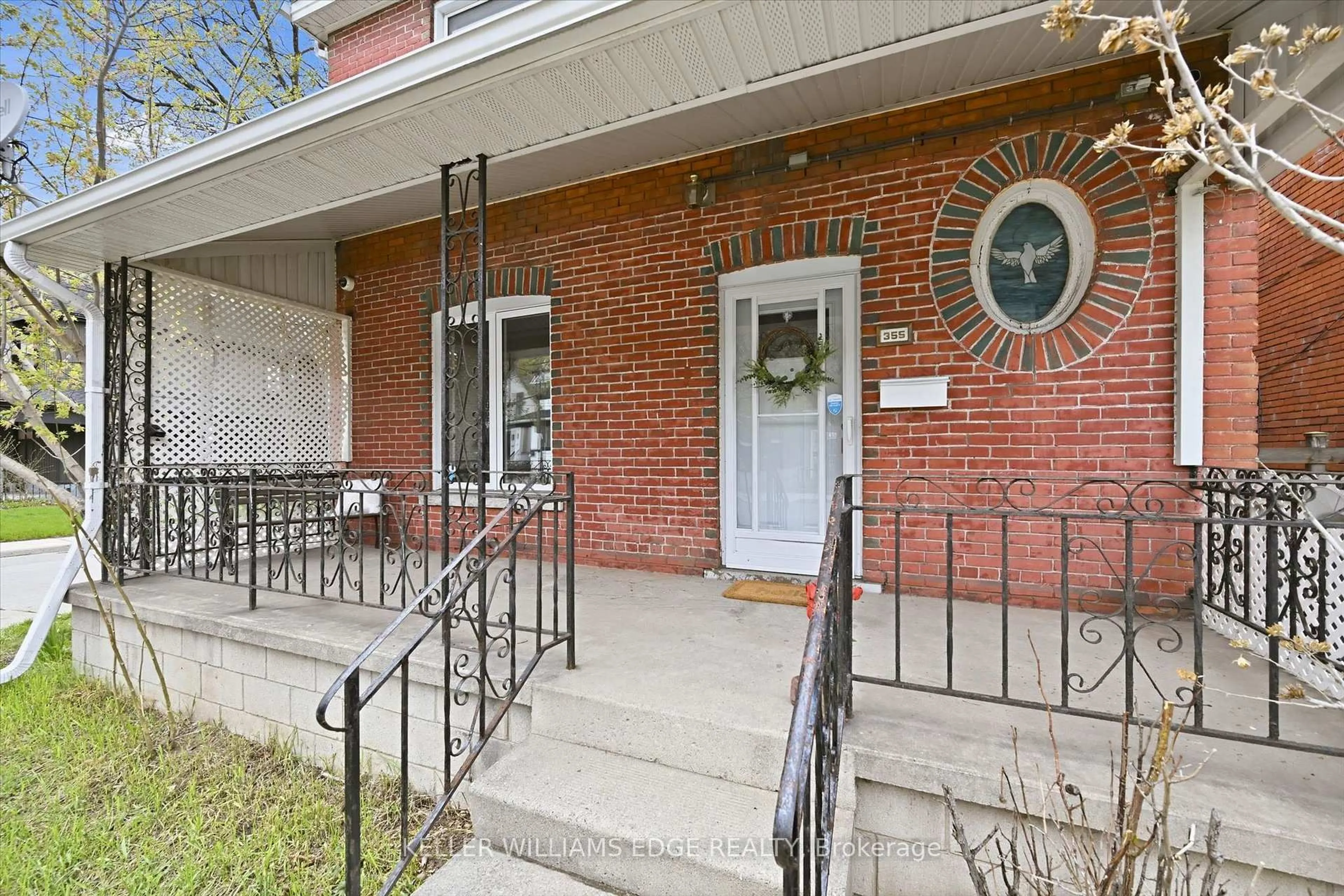 Unknown for 355 Cumberland Ave, Hamilton Ontario L8M 2A5