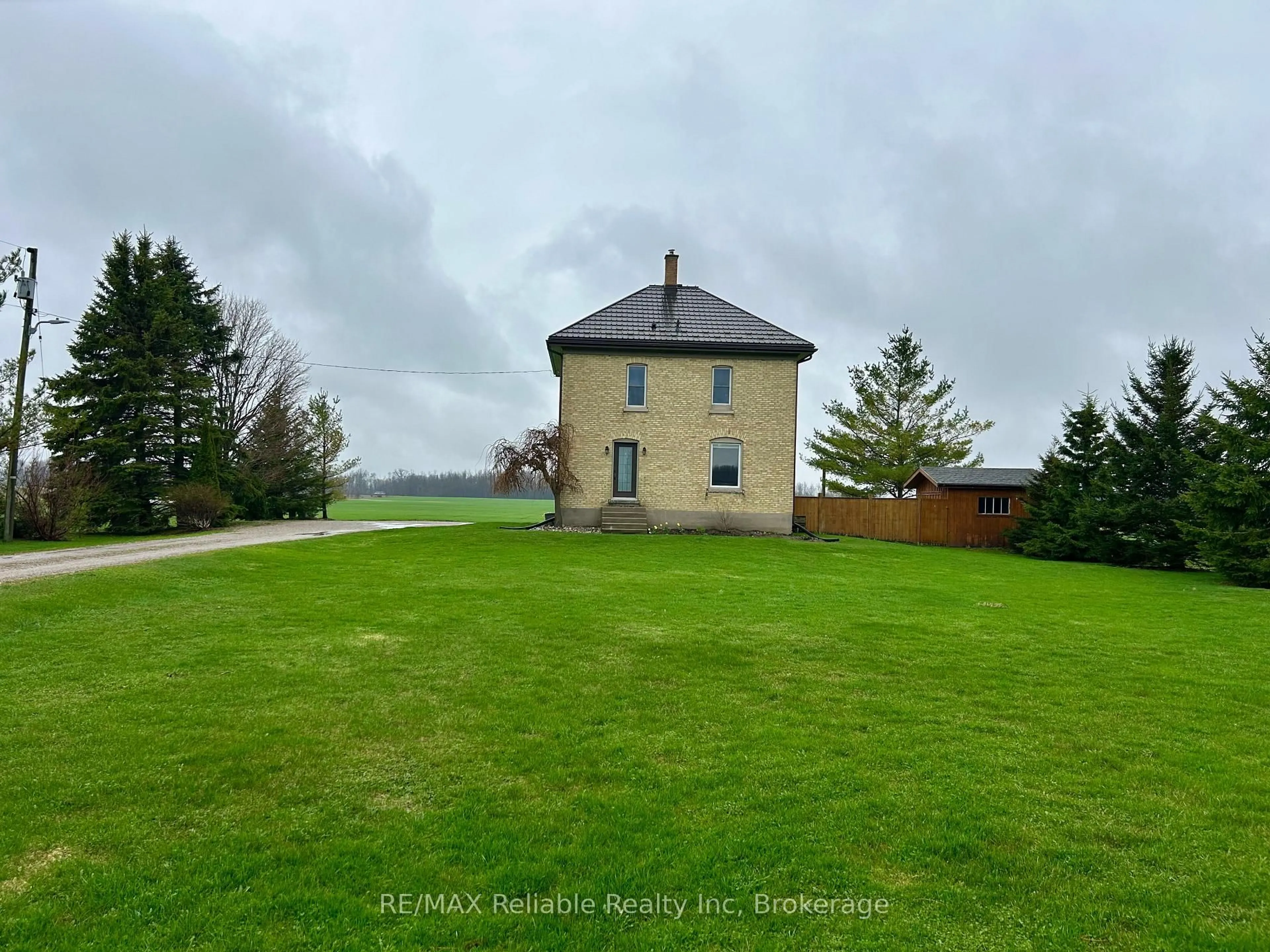 A pic from outside/outdoor area/front of a property/back of a property/a pic from drone, water/lake/river/ocean view for 43497 Winthrop Rd, Huron East Ontario N0K 1E0