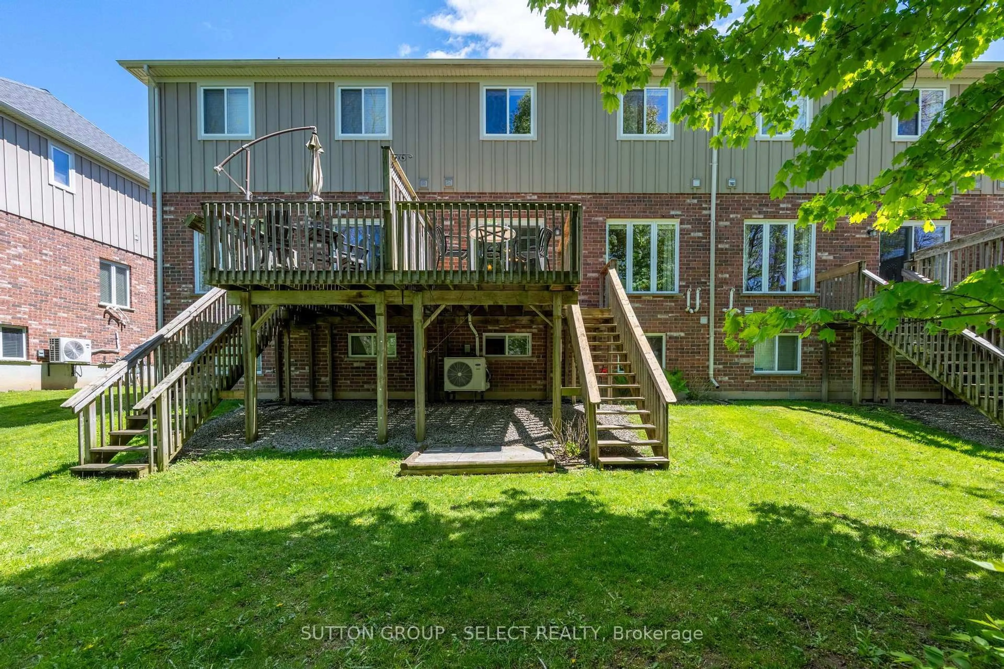 Patio, unknown for 59 Orchard St, London South Ontario N6J 2R4