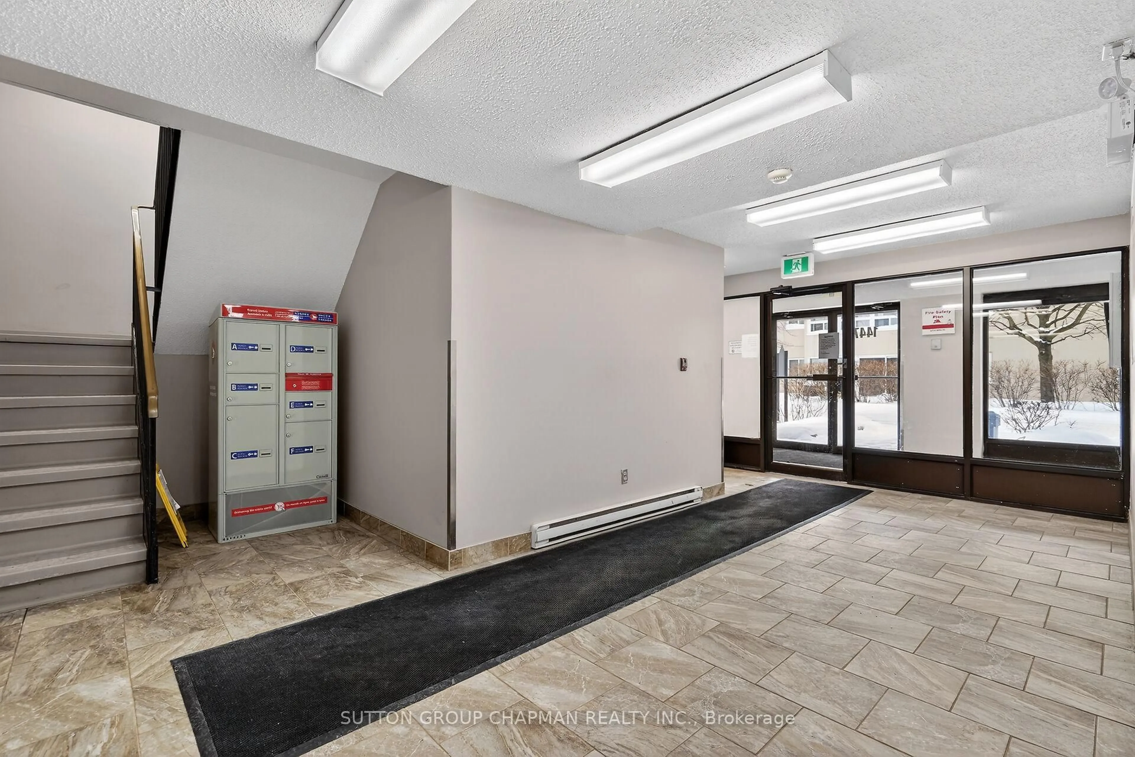 Indoor foyer for 1447 Huron St #119, London East Ontario N5V 2E6