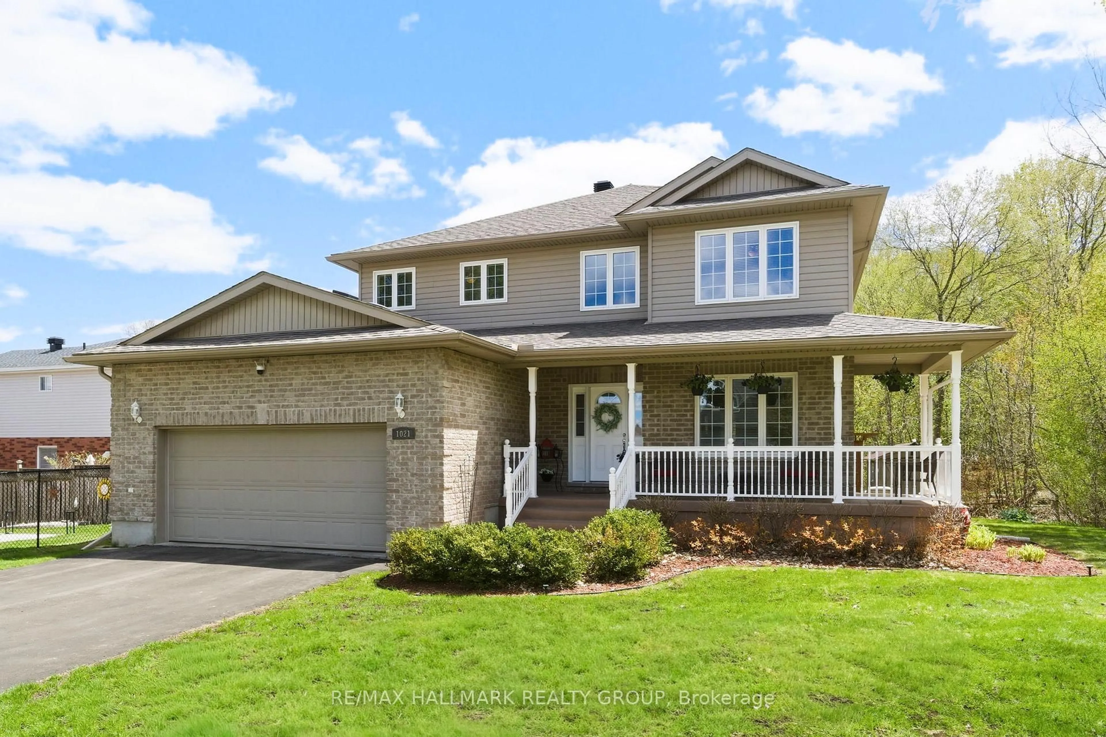 Home with brick exterior material, street for 1021 Kingswood St, Brockville Ontario K6V 7G1