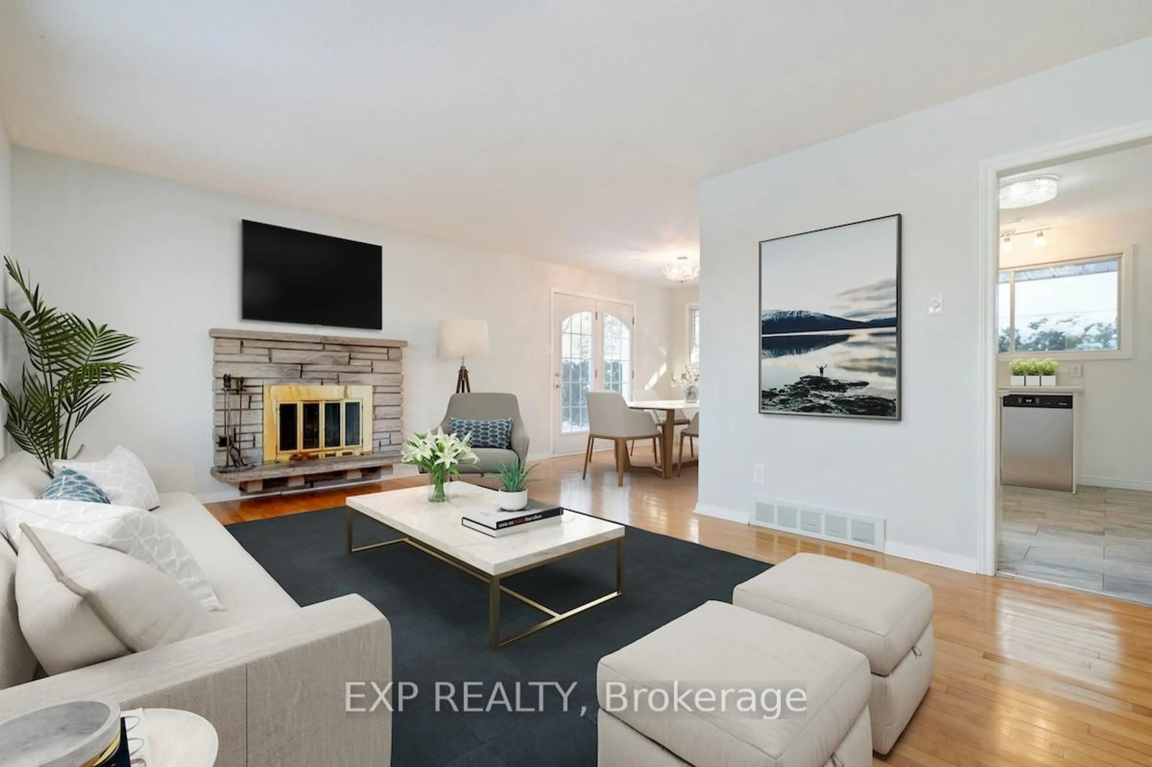 Living room with furniture, unknown for 728 Fielding Dr, Ottawa Ontario K1V 7G5