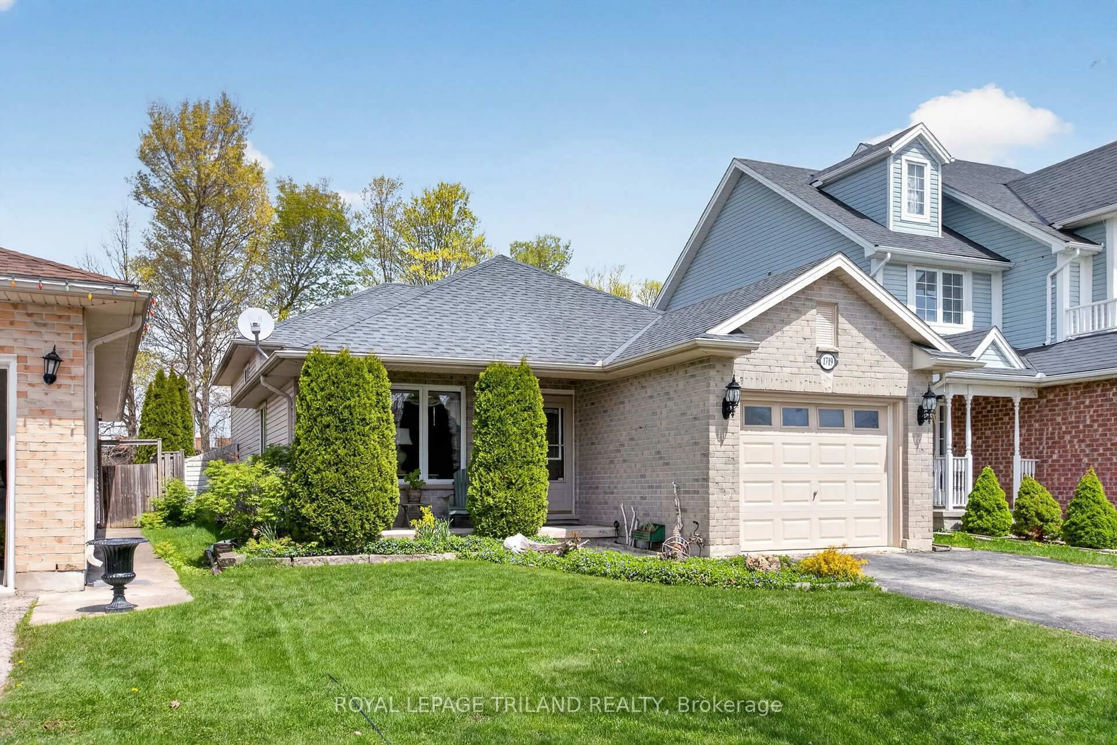 Home with brick exterior material, street for 1719 Devos Dr, London North Ontario N5X 4H8