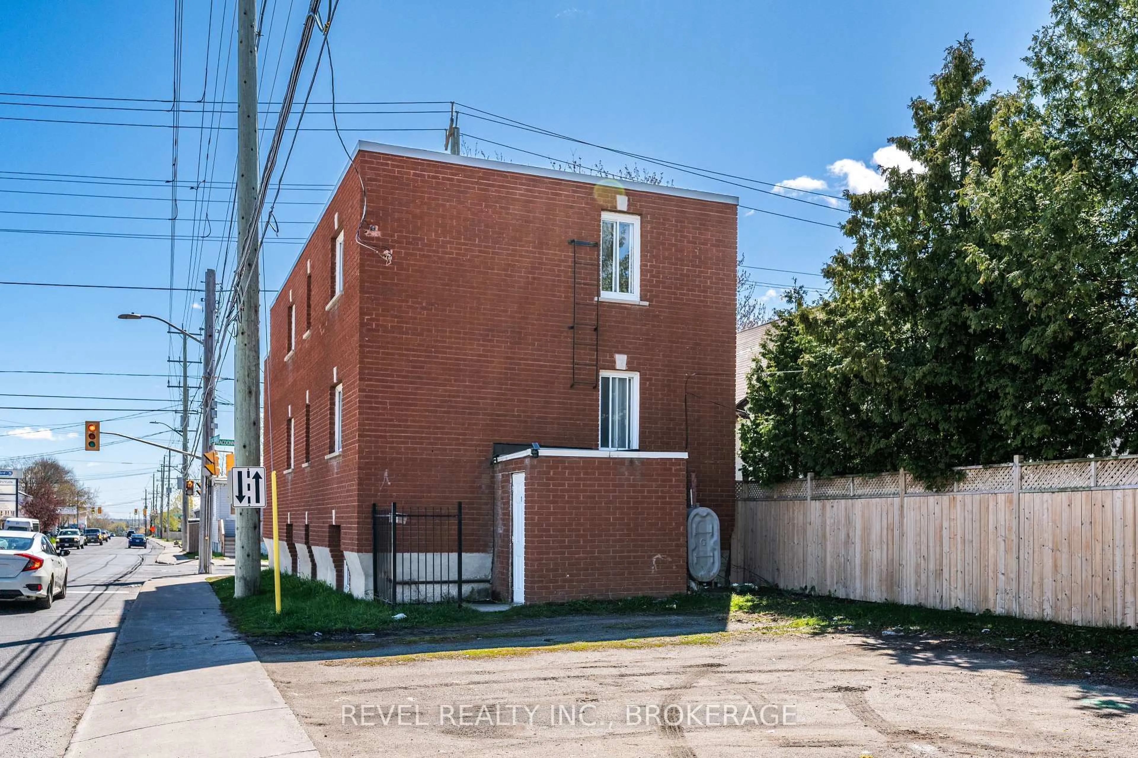 Home with brick exterior material, street for 546 Macdonnell St, Kingston Ontario K7K 4W7