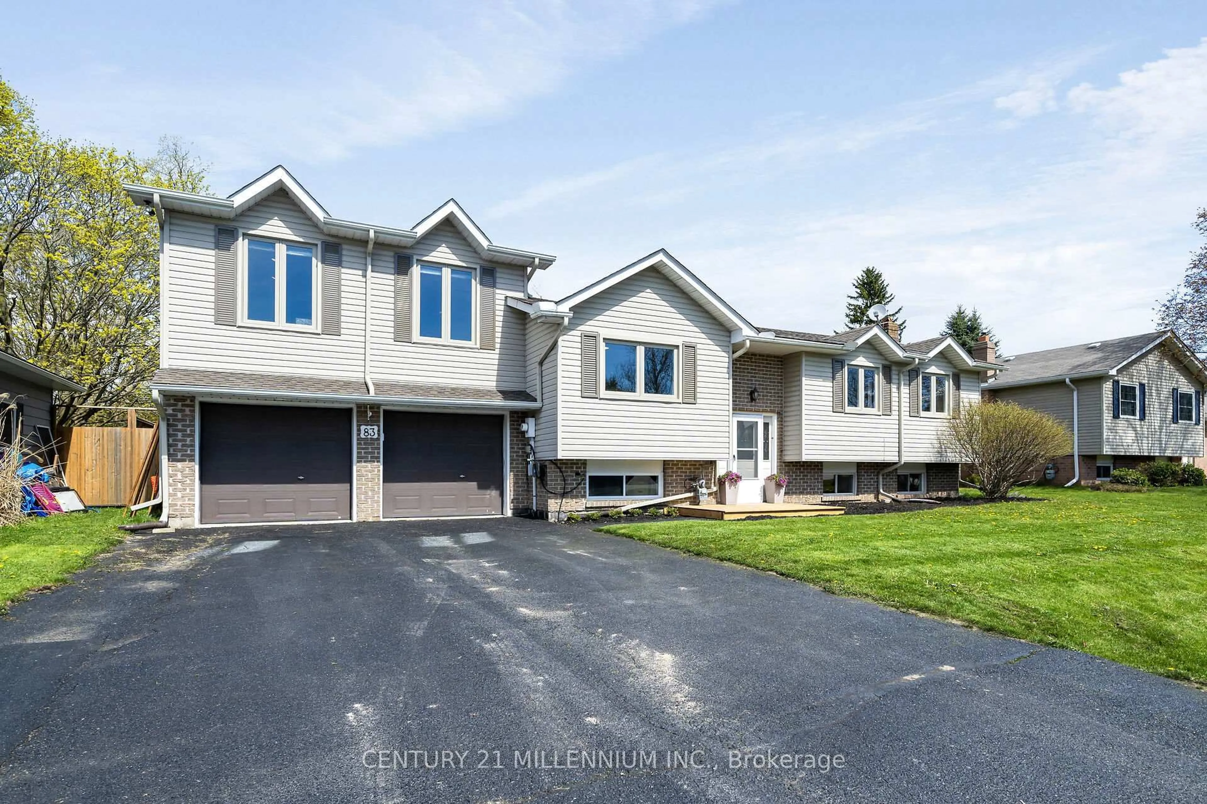 Home with vinyl exterior material, street for 83 Douglas Cres, Erin Ontario N0B 1Z0