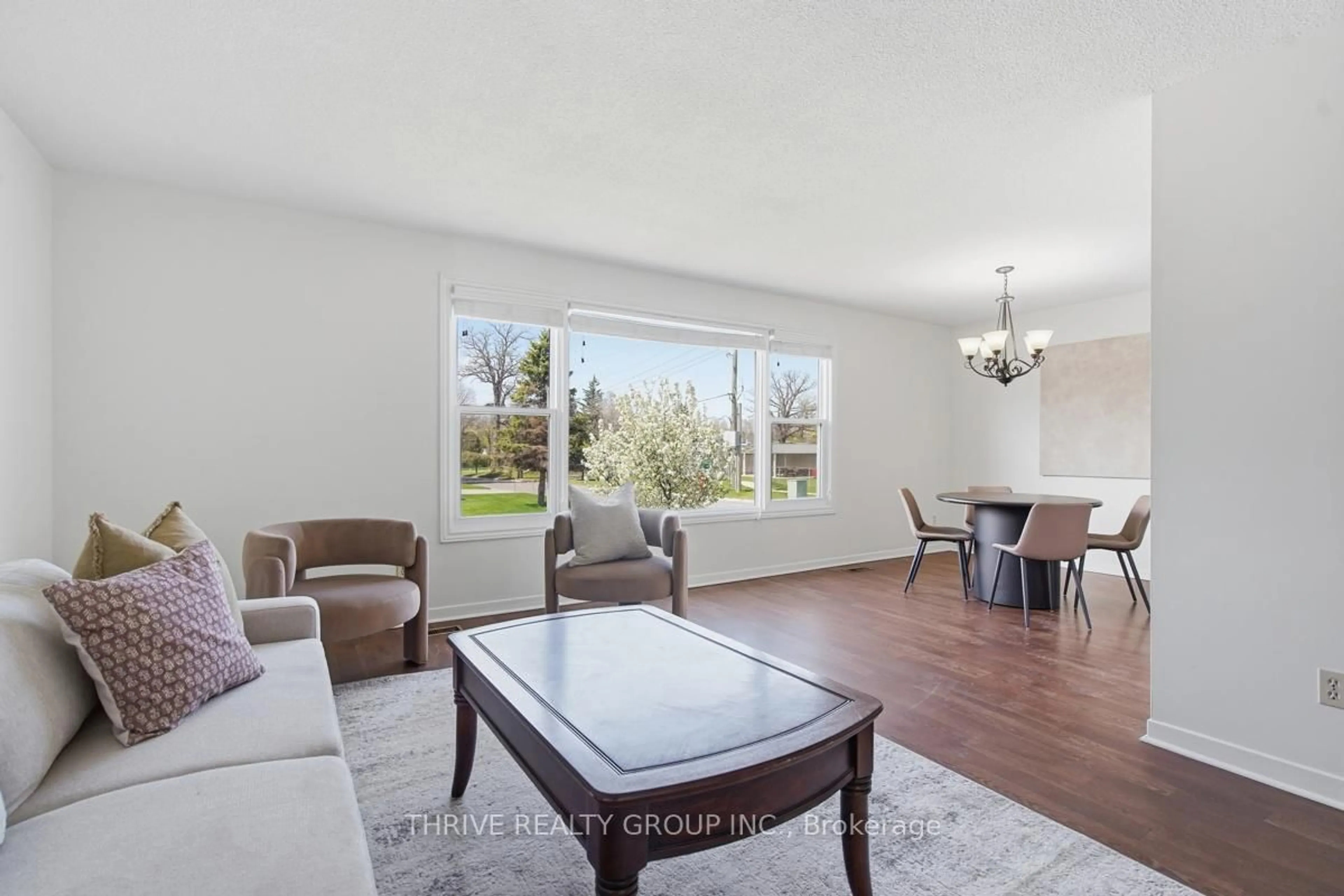 Living room with furniture, unknown for 23 Vine Ave, Strathroy-Caradoc Ontario N7G 3V1