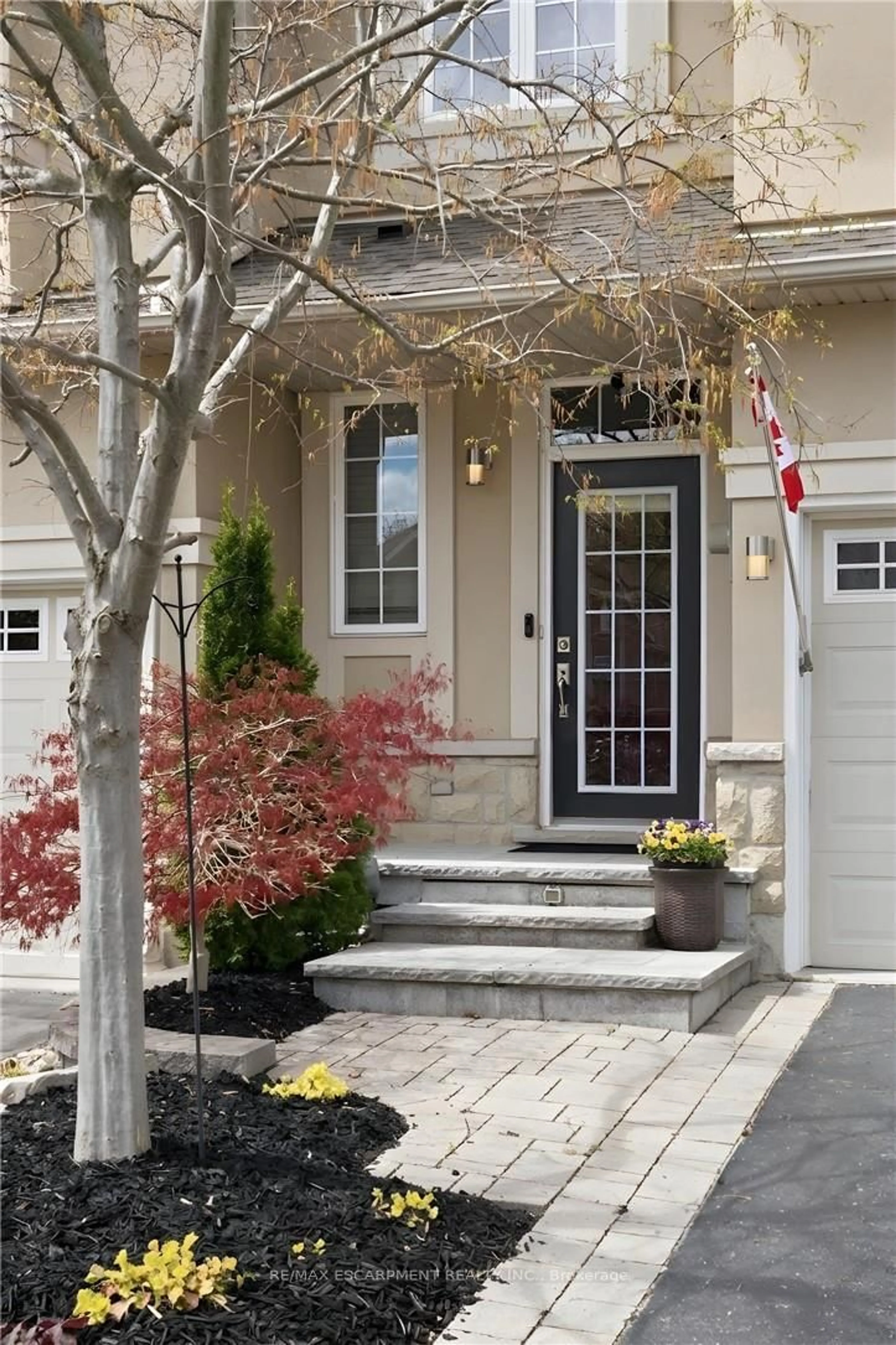 Unknown for 96 Newcombe Rd, Hamilton Ontario L9H 0A6