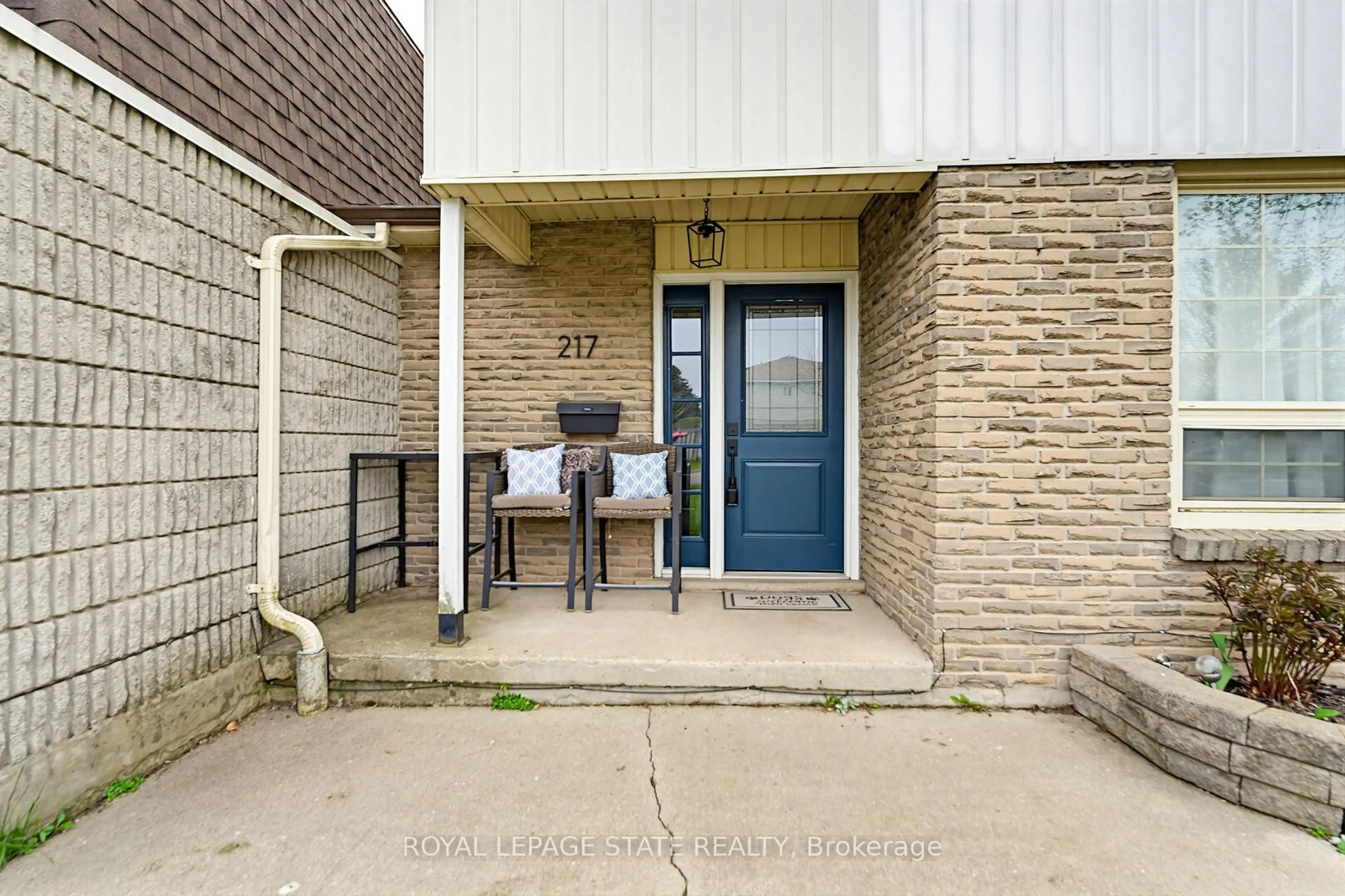 Unknown for 217 Willow St, Stratford Ontario N5A 6X6