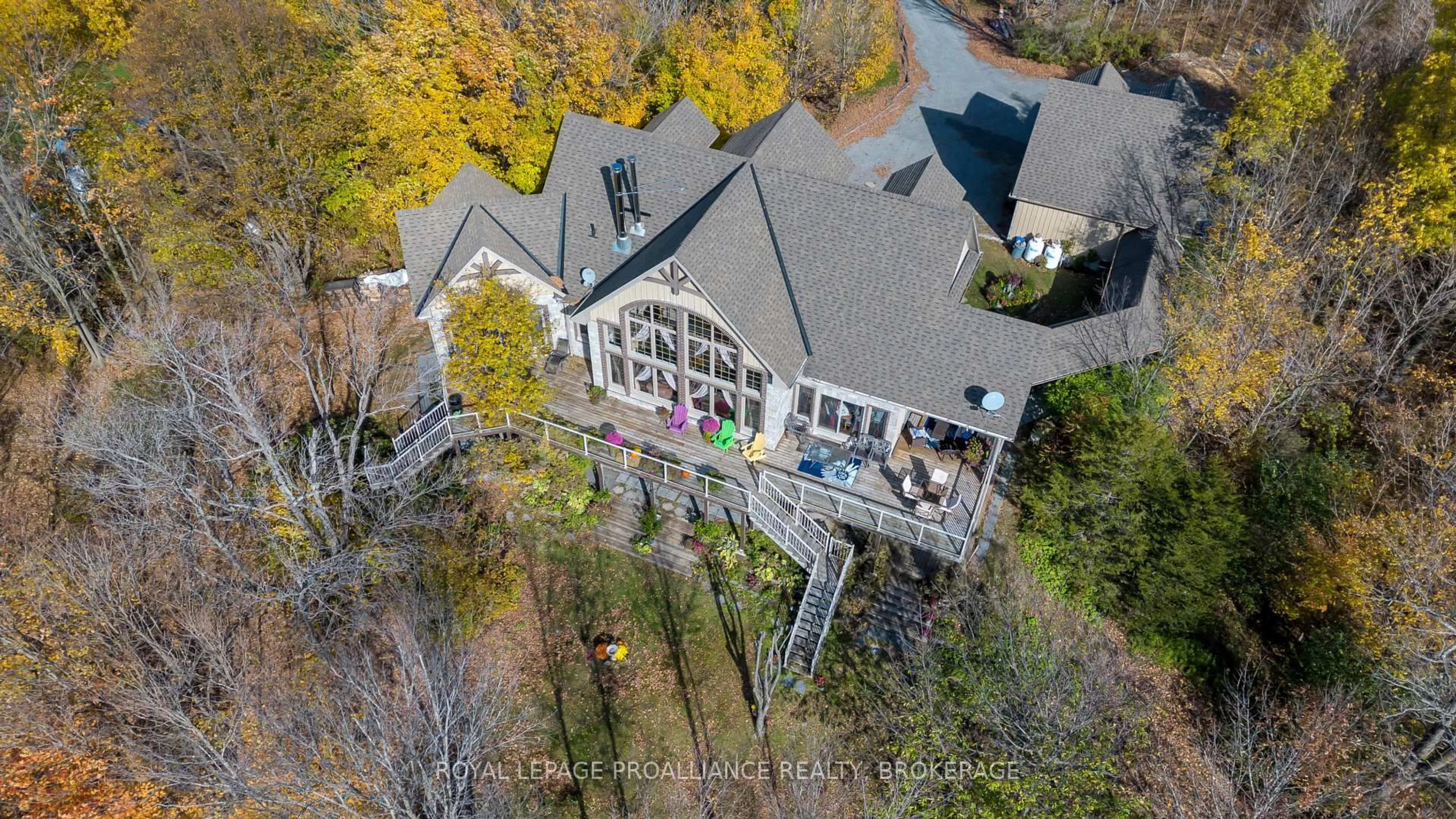 A pic from outside/outdoor area/front of a property/back of a property/a pic from drone, water/lake/river/ocean view for 1749 Ormsbee Rd, Battersea Ontario K0H 1H0