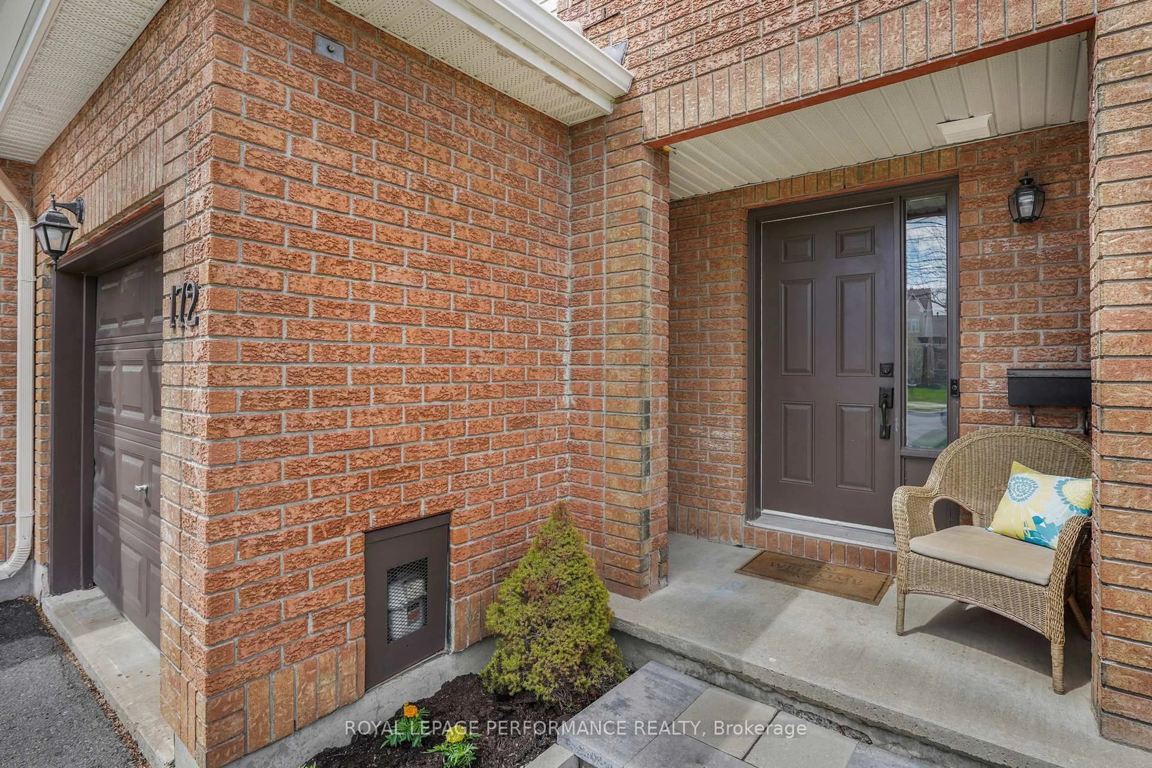 Unknown for 172 Colliston Cres, Ottawa Ontario K1V 2J5