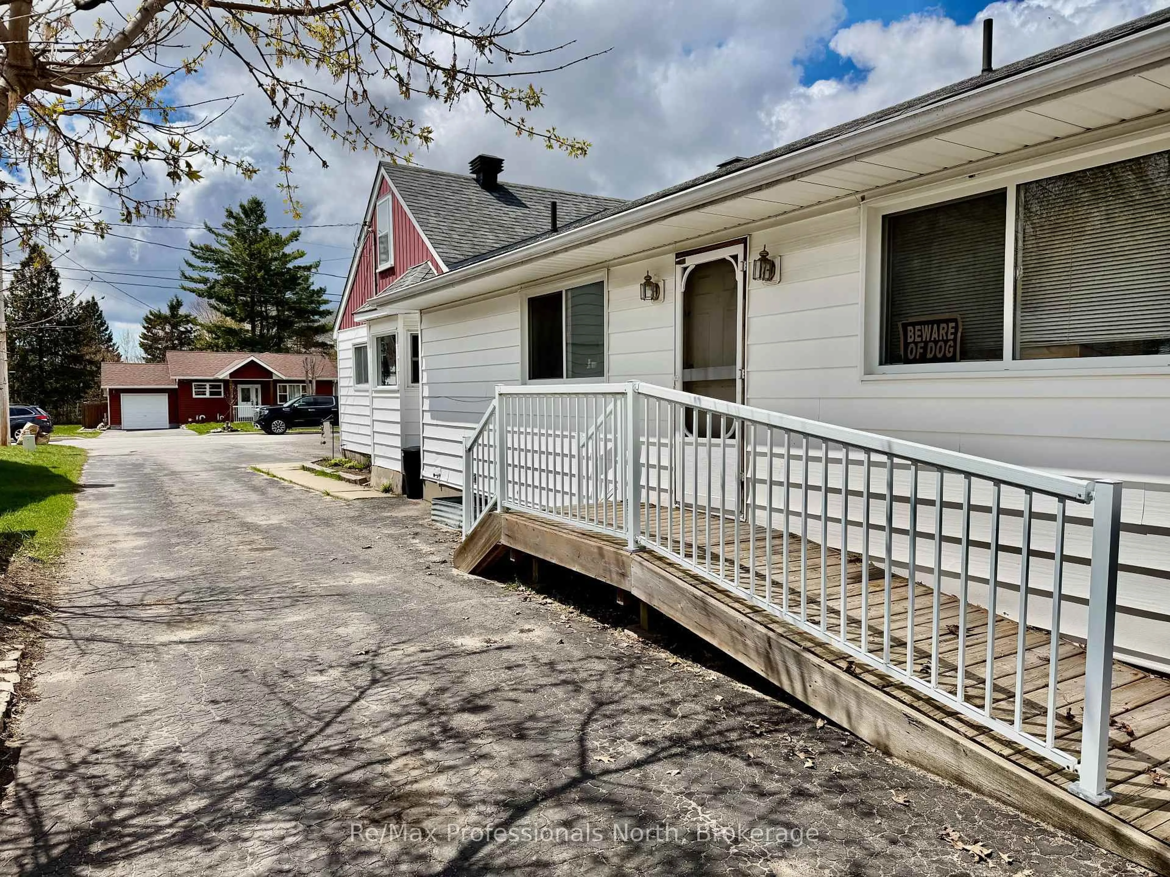 Unknown for 550 MARY St, Gravenhurst Ontario P1P 1E8