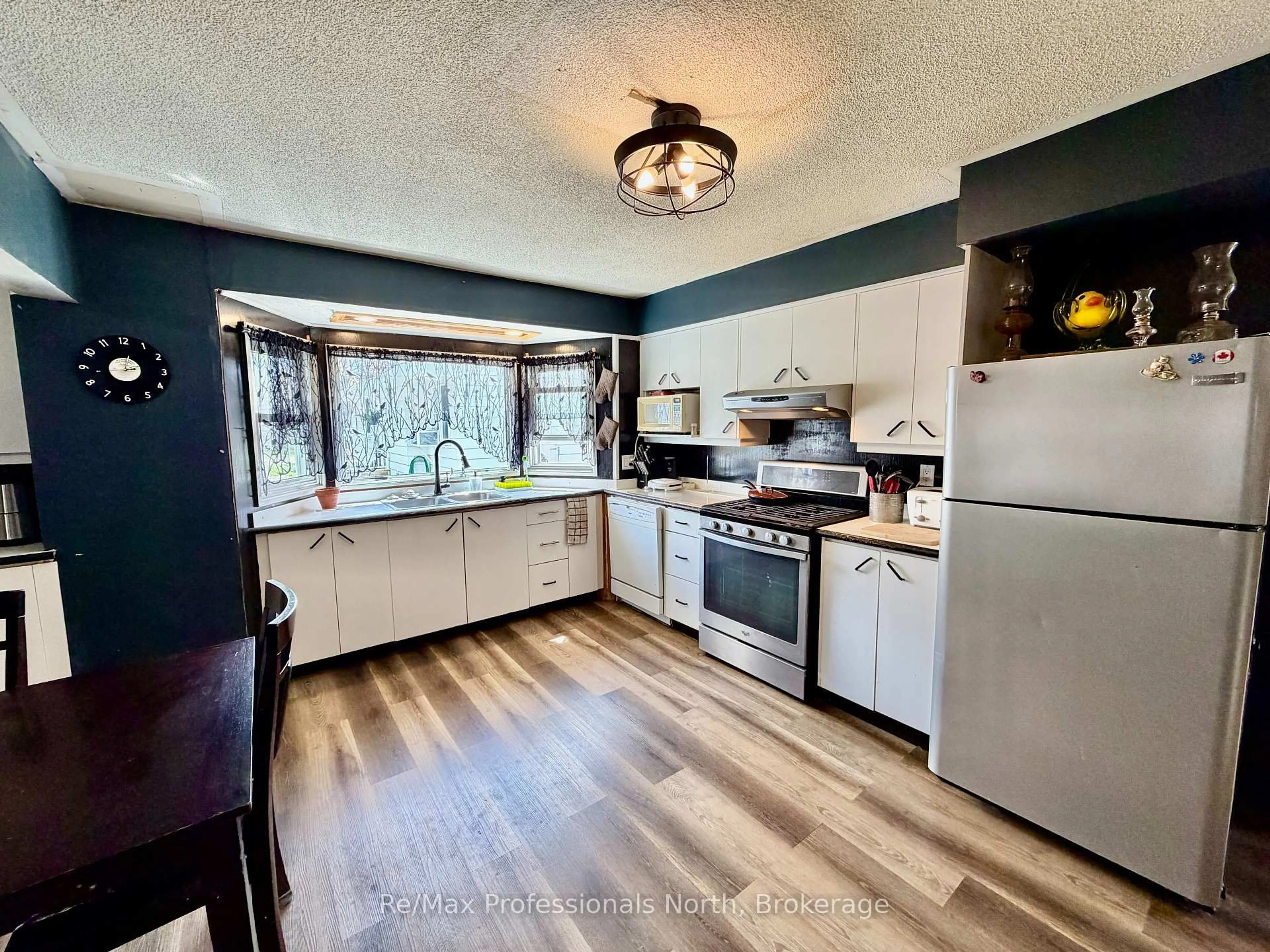 Unknown for 550 MARY St, Gravenhurst Ontario P1P 1E8