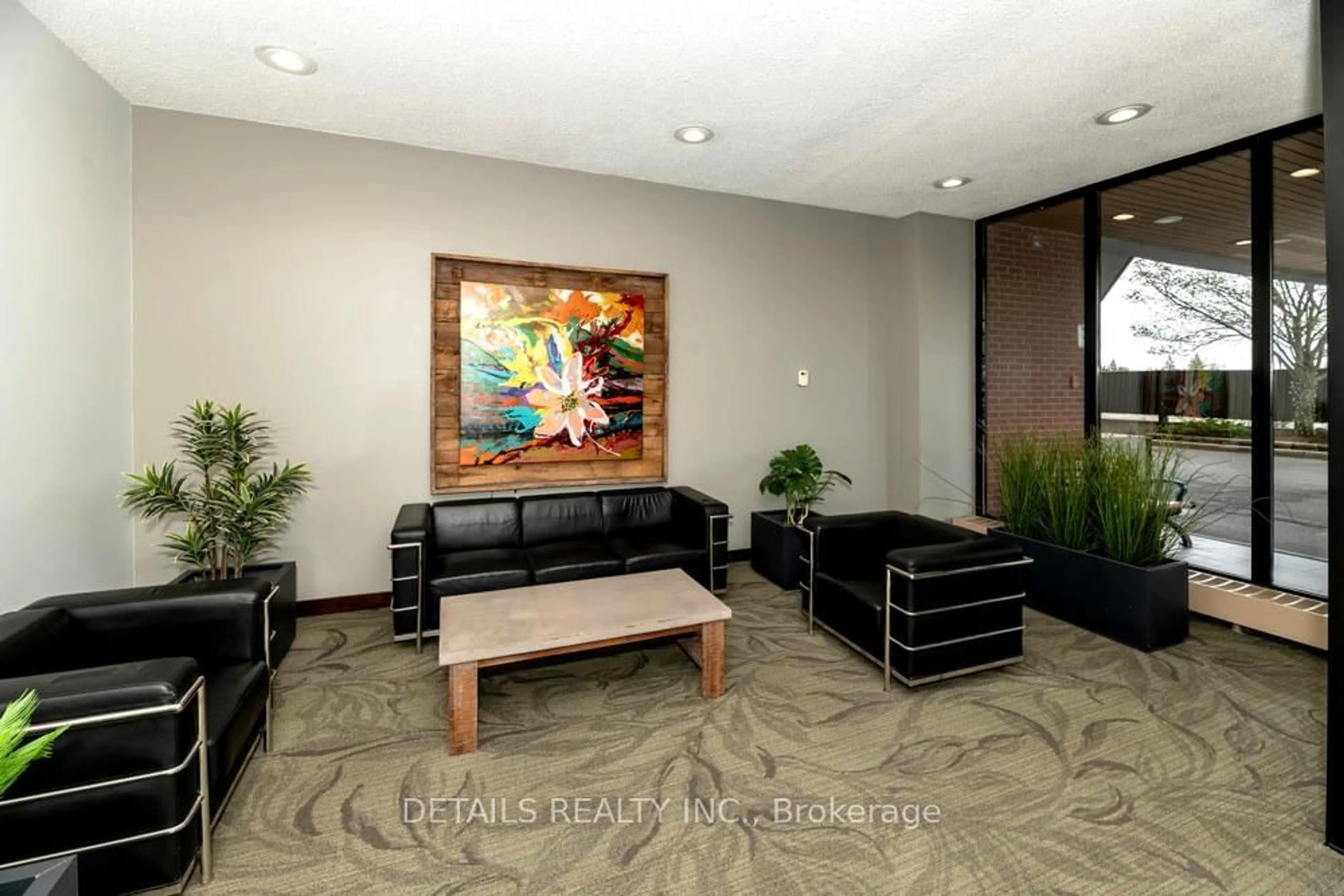 Lobby for 2951 Riverside Dr #502, Ottawa Ontario K1V 8W6