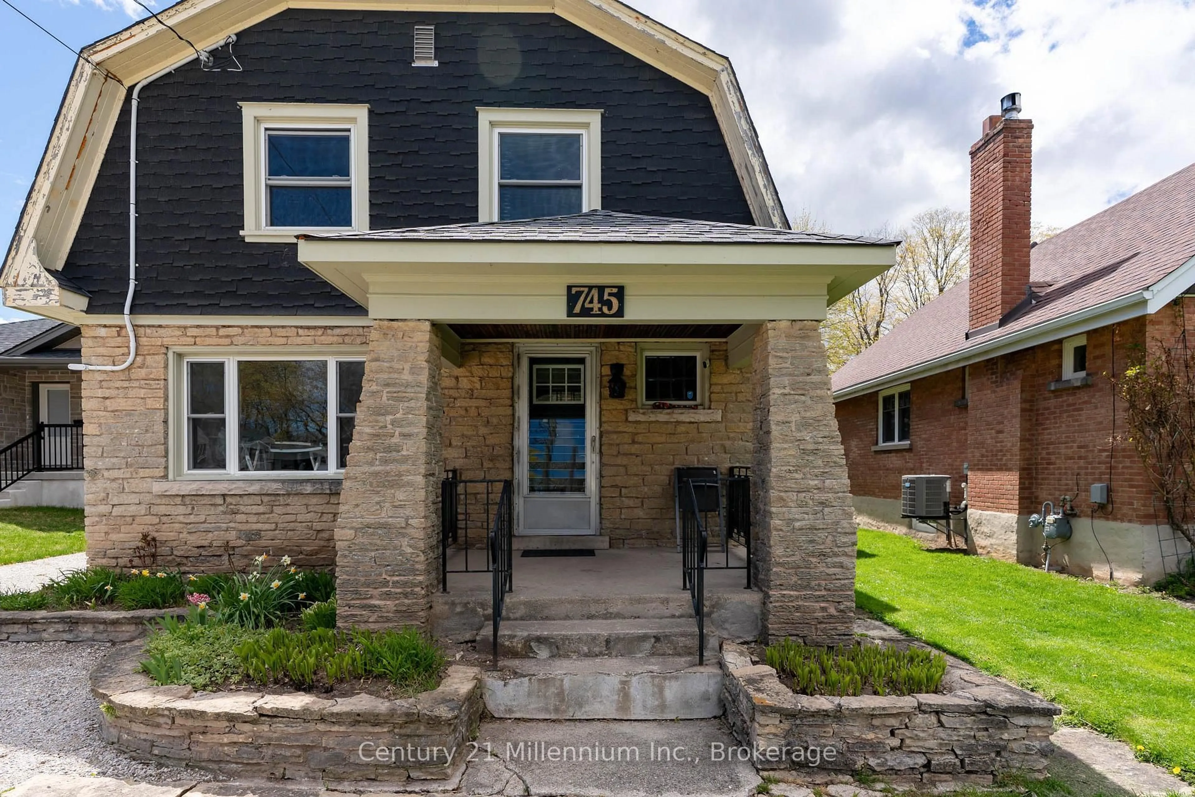 Home with brick exterior material, street for 745 15th St, Owen Sound Ontario N4K 1X5