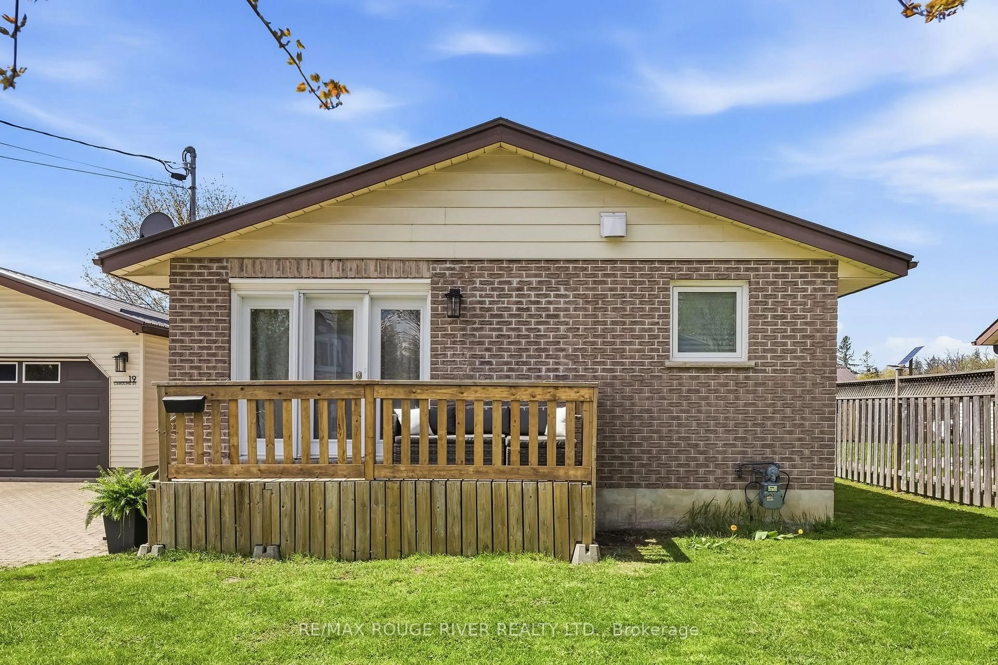 Home with brick exterior material, building for 19 Caroline St, Kawartha Lakes Ontario K9V 1T2