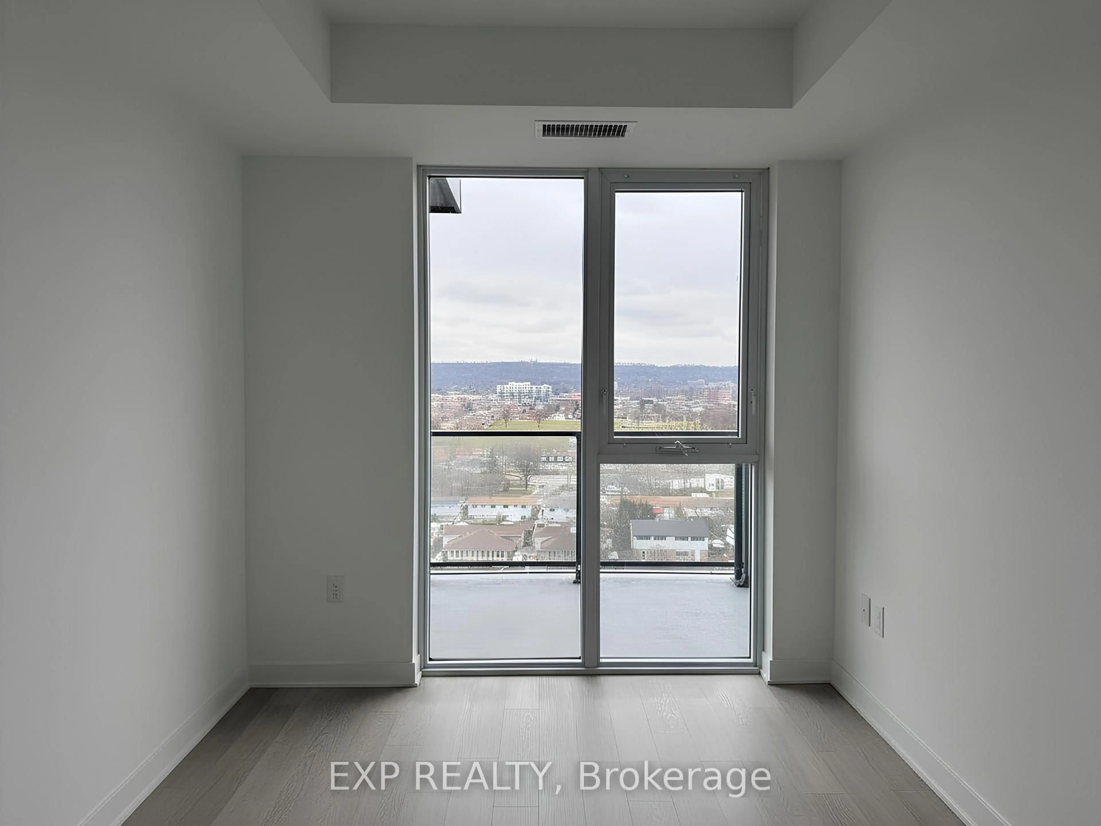 A pic of a room for 2782 Barton St #1019, Hamilton Ontario L8E 0L3