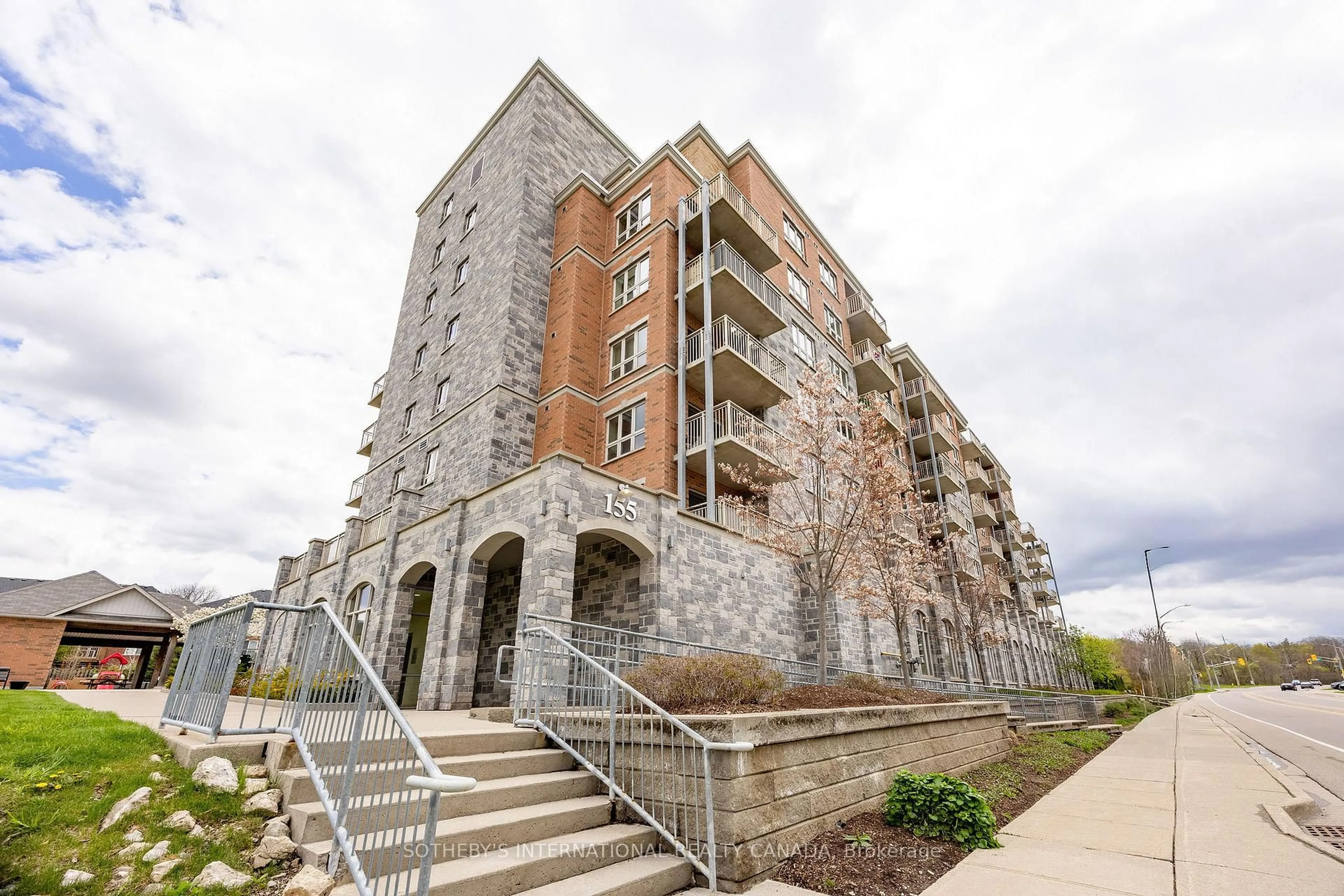 Unknown for 155 Water St #502, Cambridge Ontario N1R 3E3