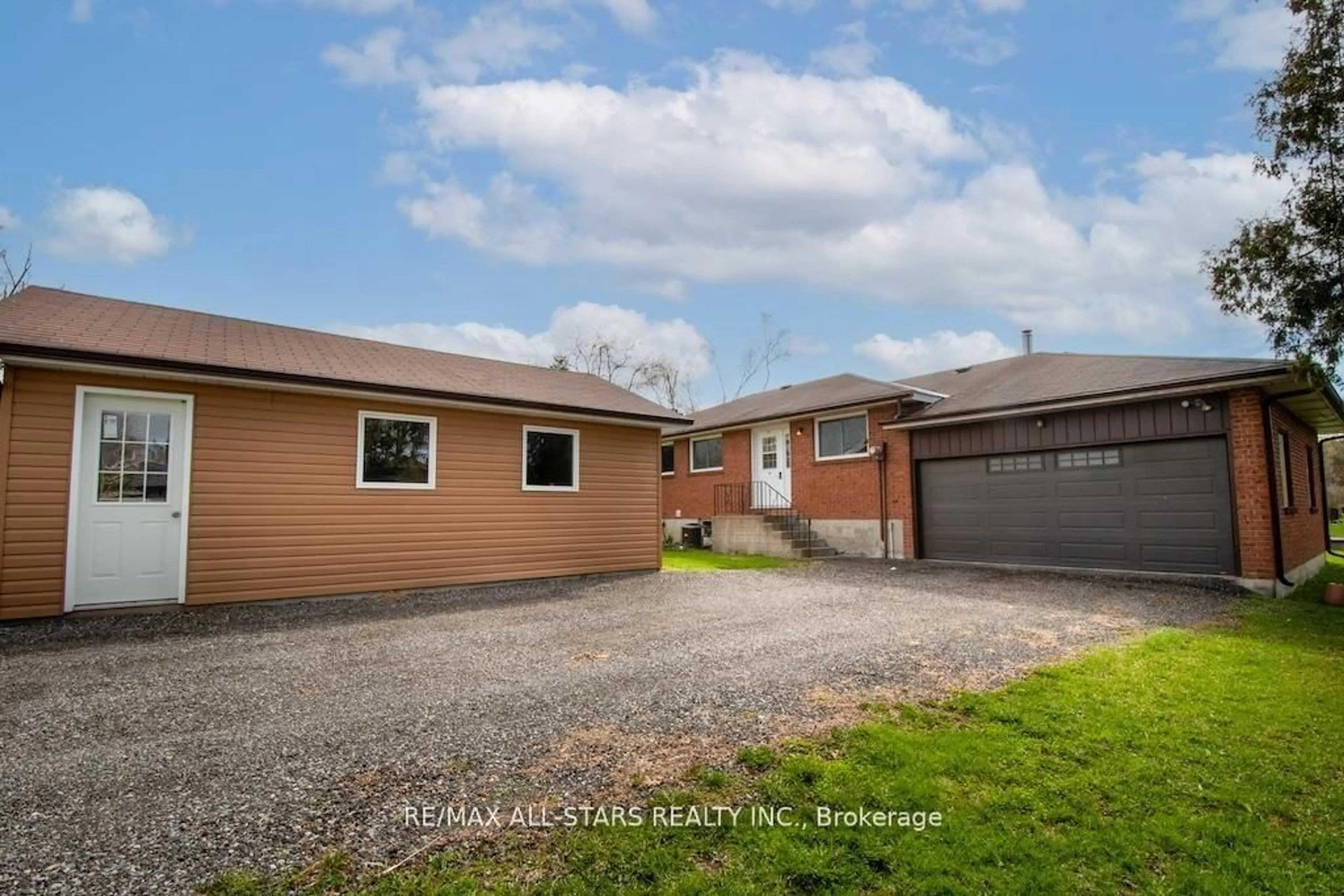 A pic from outside/outdoor area/front of a property/back of a property/a pic from drone, street for 57 Indian Tr, Kawartha Lakes Ontario K9V 4R6