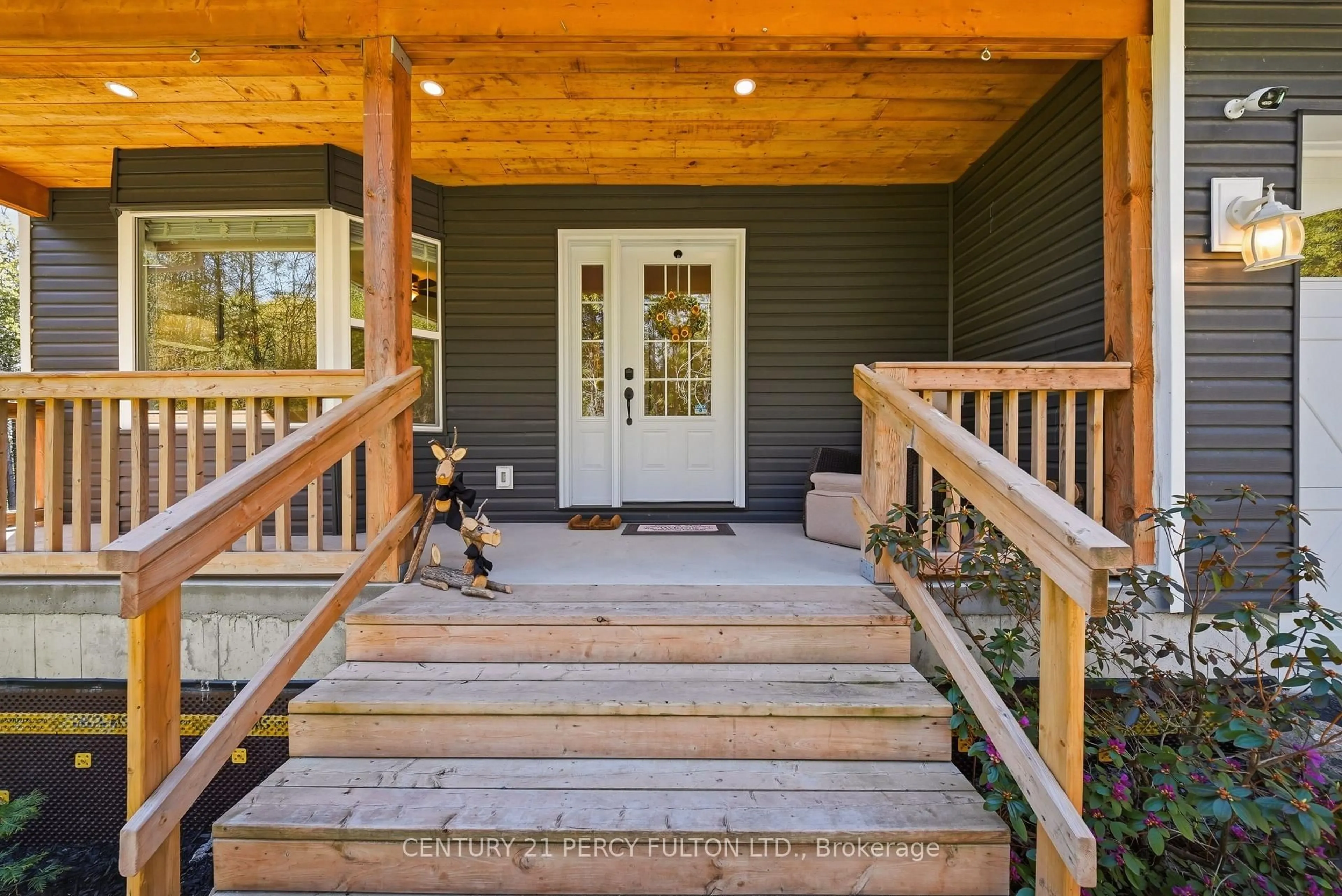 Indoor entryway for 810 Vanderwater Rd, Thomasburg Ontario K0K 3H0