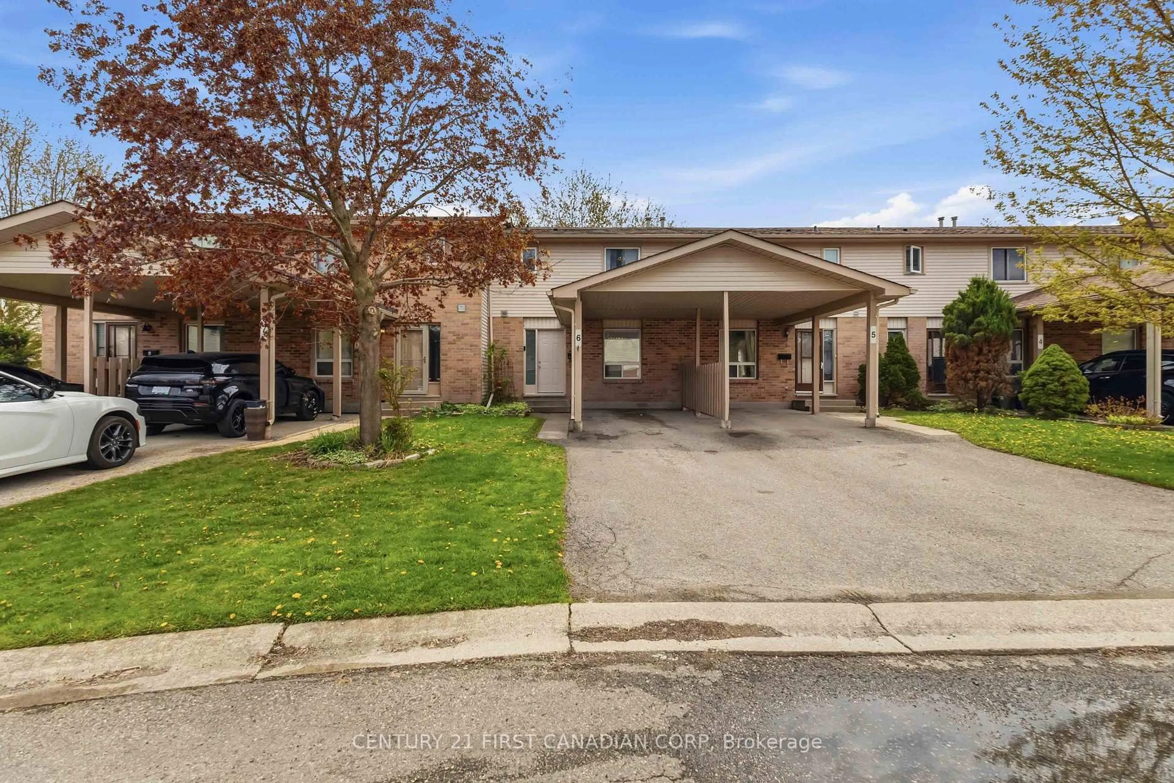 Unknown for 720 Deveron Cres #6, London South Ontario N5Z 4W6