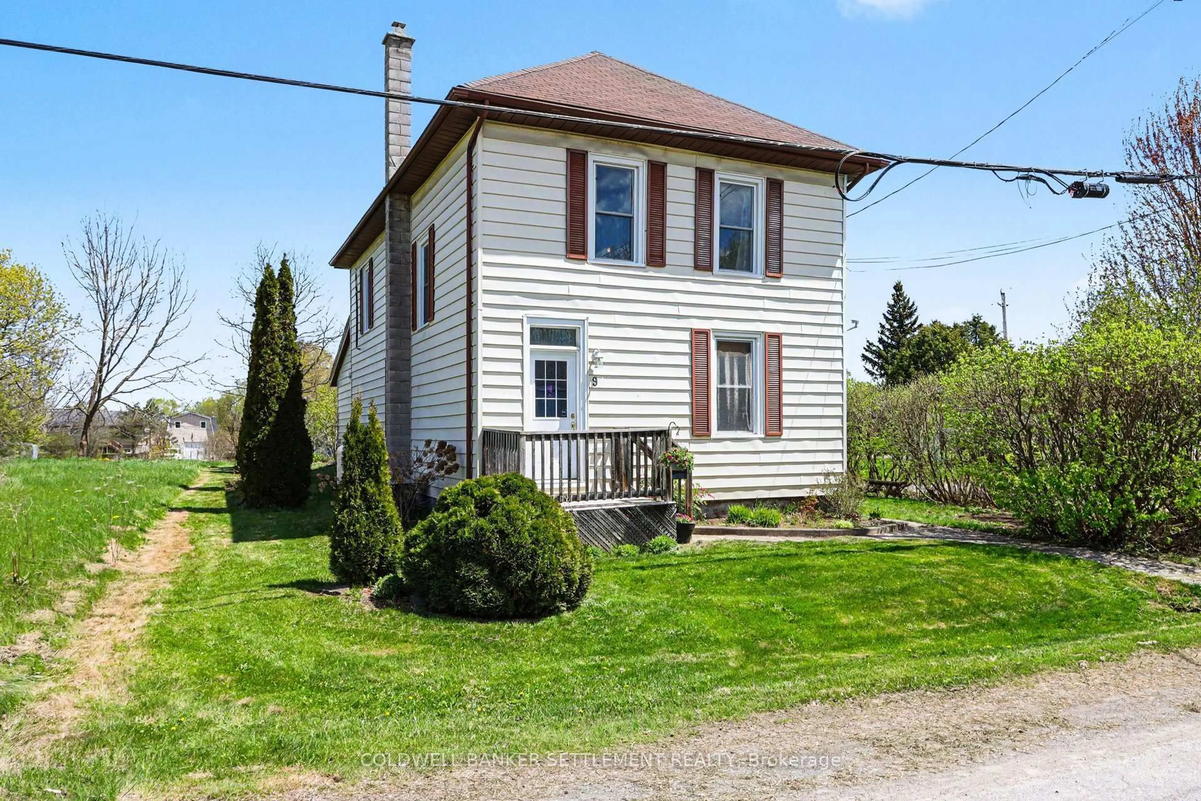 Unknown for 9 Jubilee St, Smiths Falls Ontario K7A 2W9