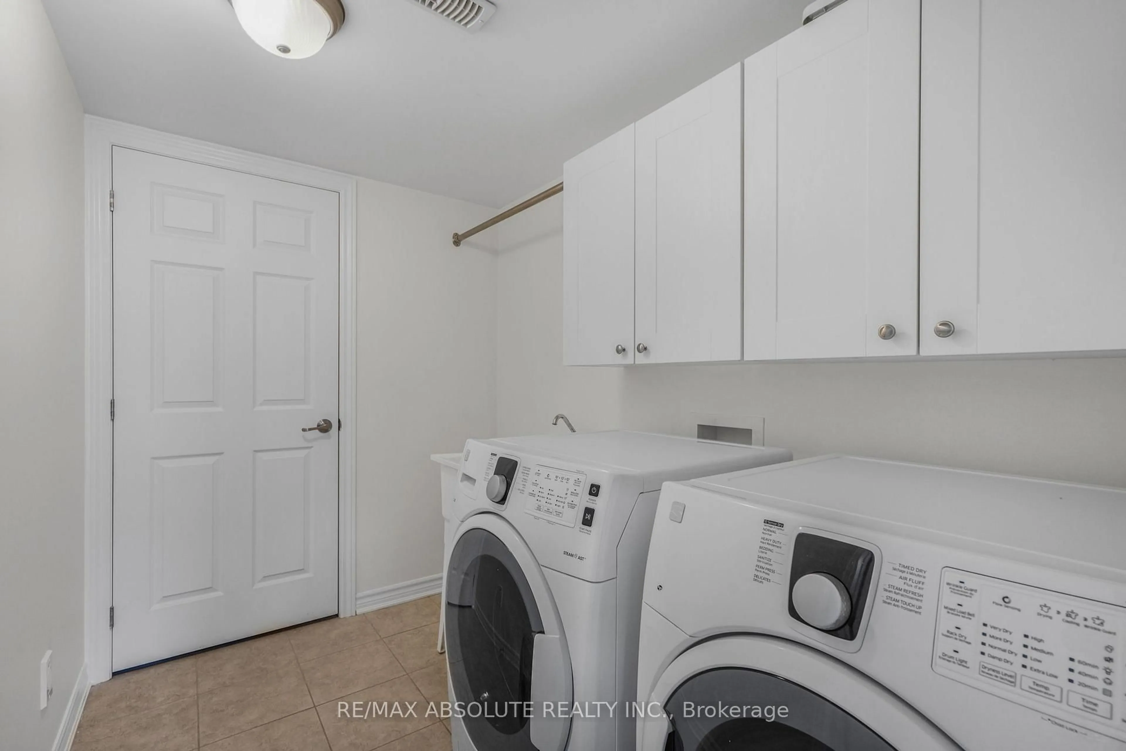 Laundry room for 121 Helenium Lane, Orleans Ontario K4A 1C6