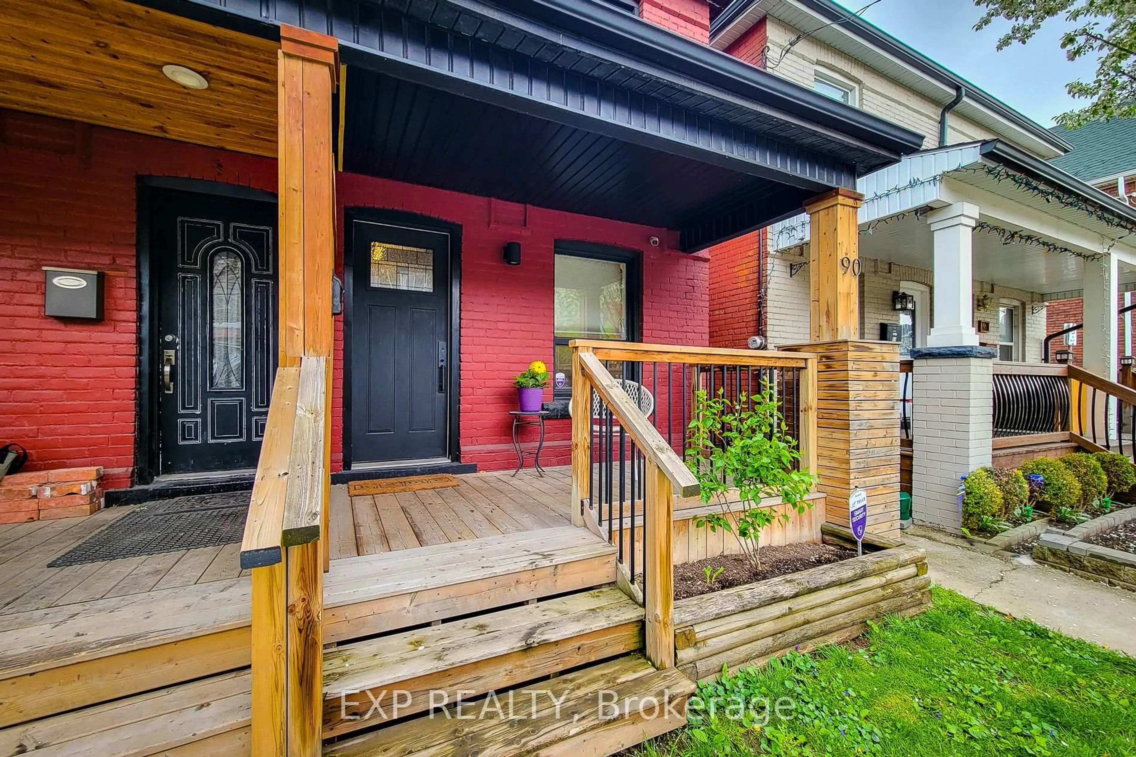 Unknown for 90 Gibson Ave, Hamilton Ontario L8L 6J8