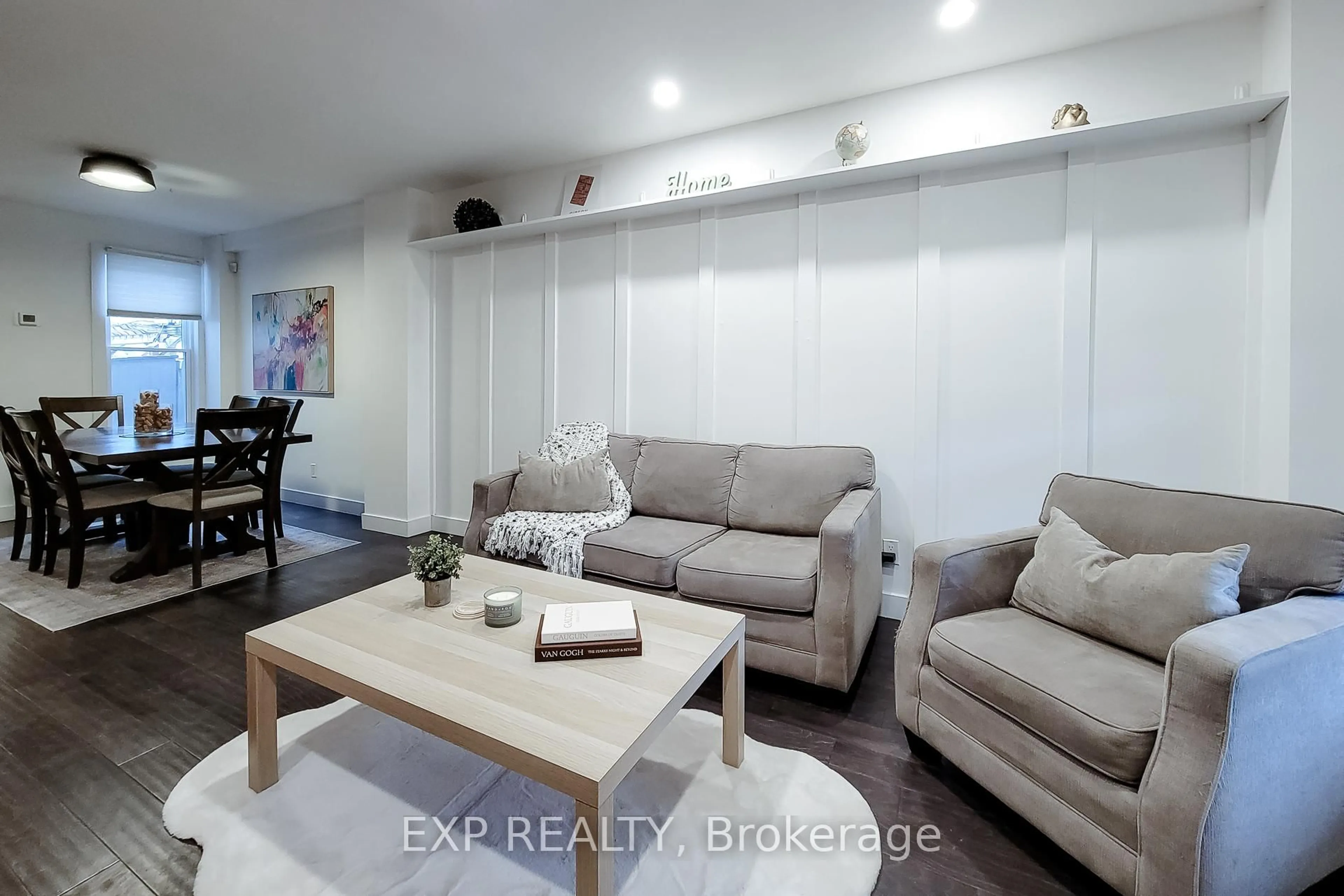 Living room with furniture, unknown for 90 Gibson Ave, Hamilton Ontario L8L 6J8