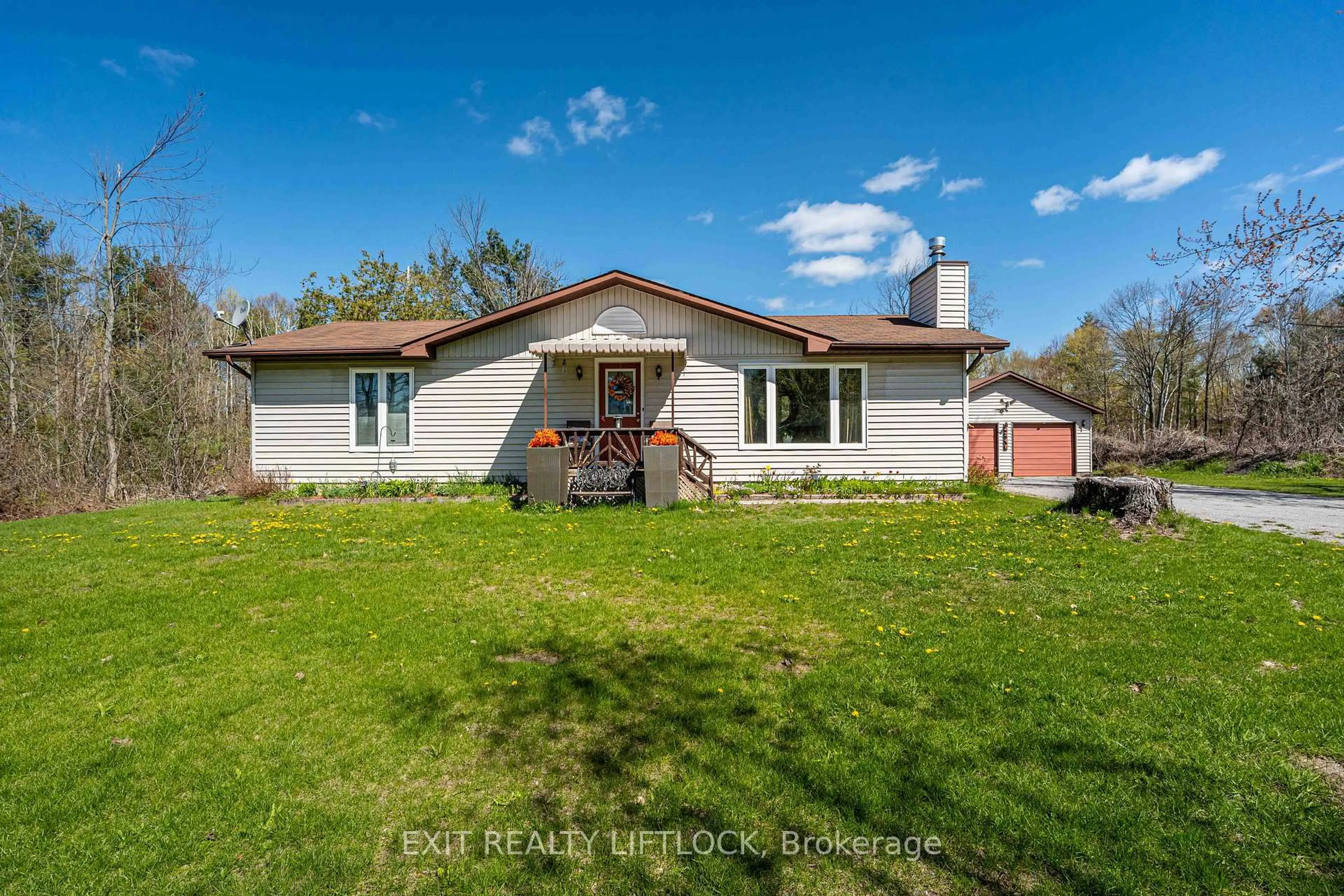 A pic from outside/outdoor area/front of a property/back of a property/a pic from drone, unknown for 2348 18th Line, Selwyn Ontario K0L 2H0