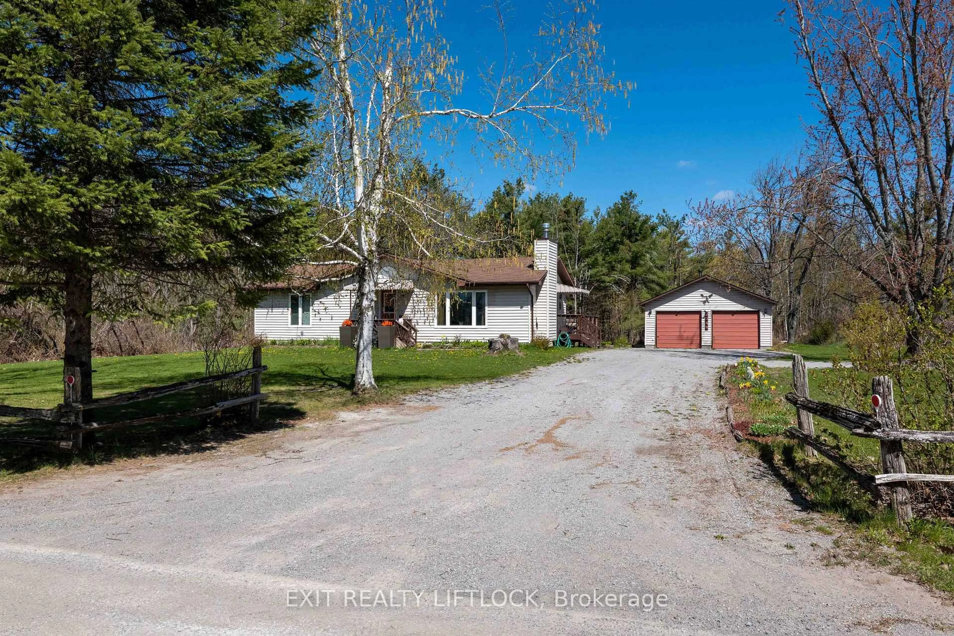 A pic from outside/outdoor area/front of a property/back of a property/a pic from drone, street for 2348 18th Line, Selwyn Ontario K0L 2H0