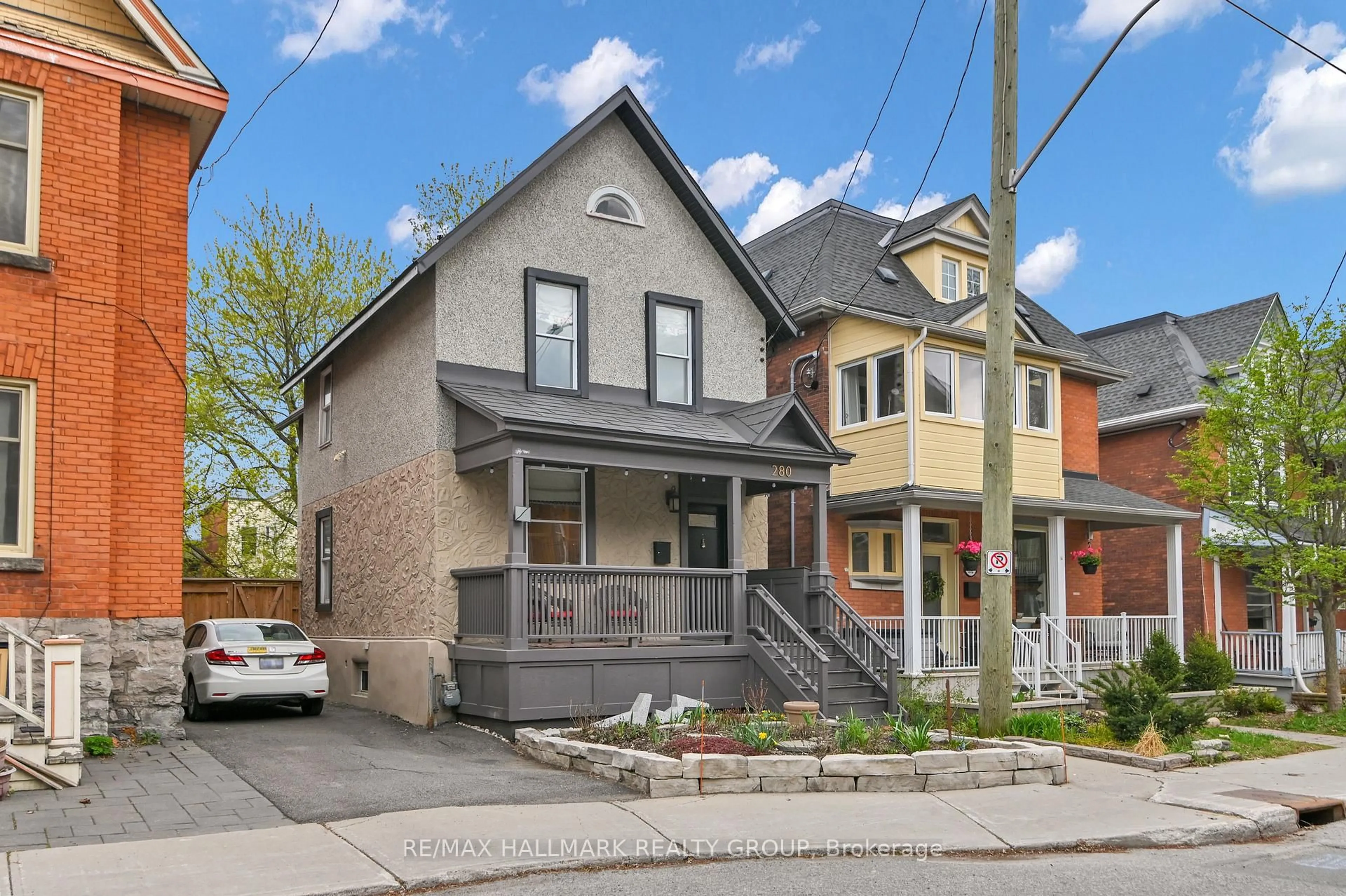 Home with brick exterior material, street for 280 Flora St, Ottawa Ontario K1R 5S3