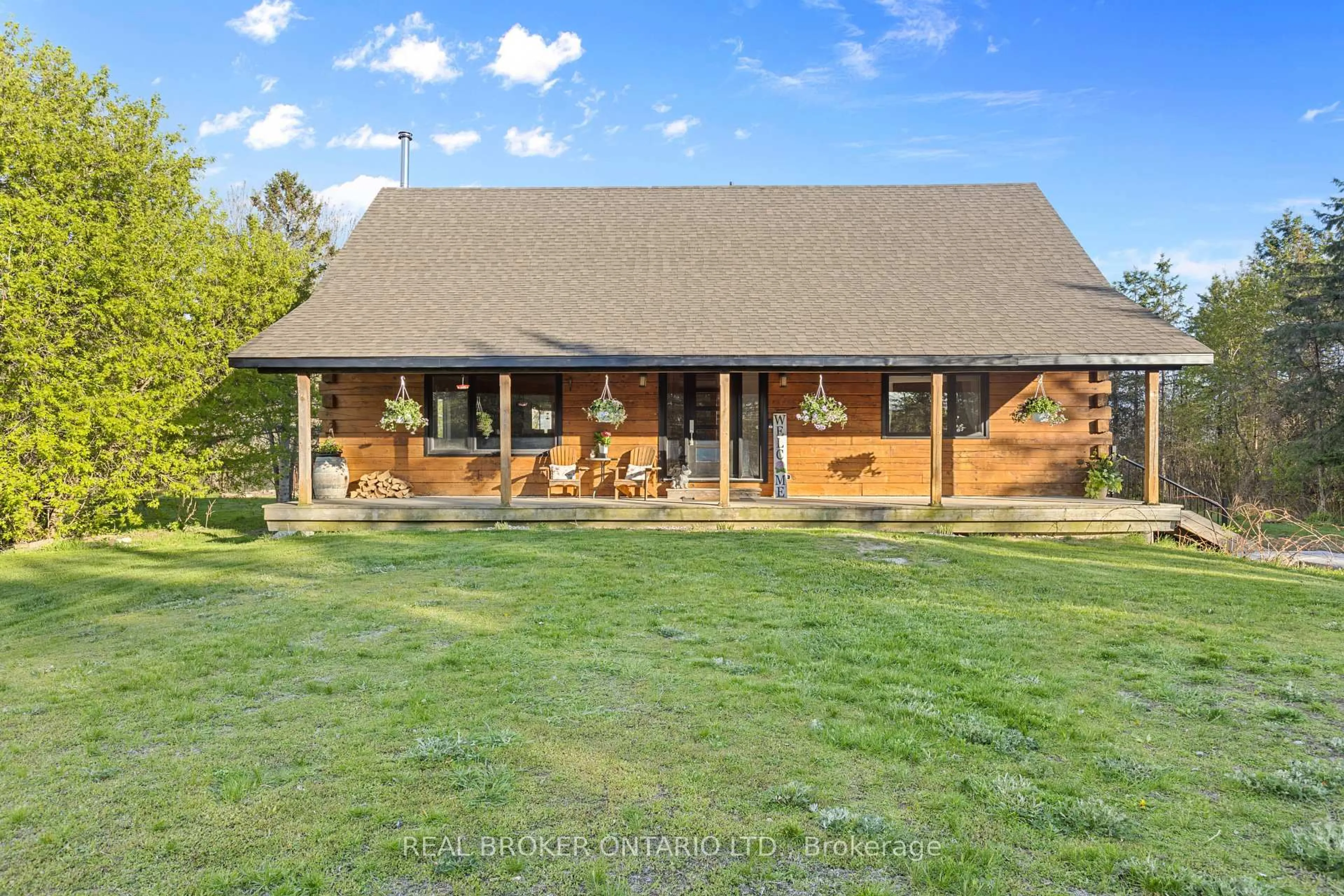 A pic from outside/outdoor area/front of a property/back of a property/a pic from drone, unknown for 2354 Pollock Rd, North Gower Ontario K0A 2T0