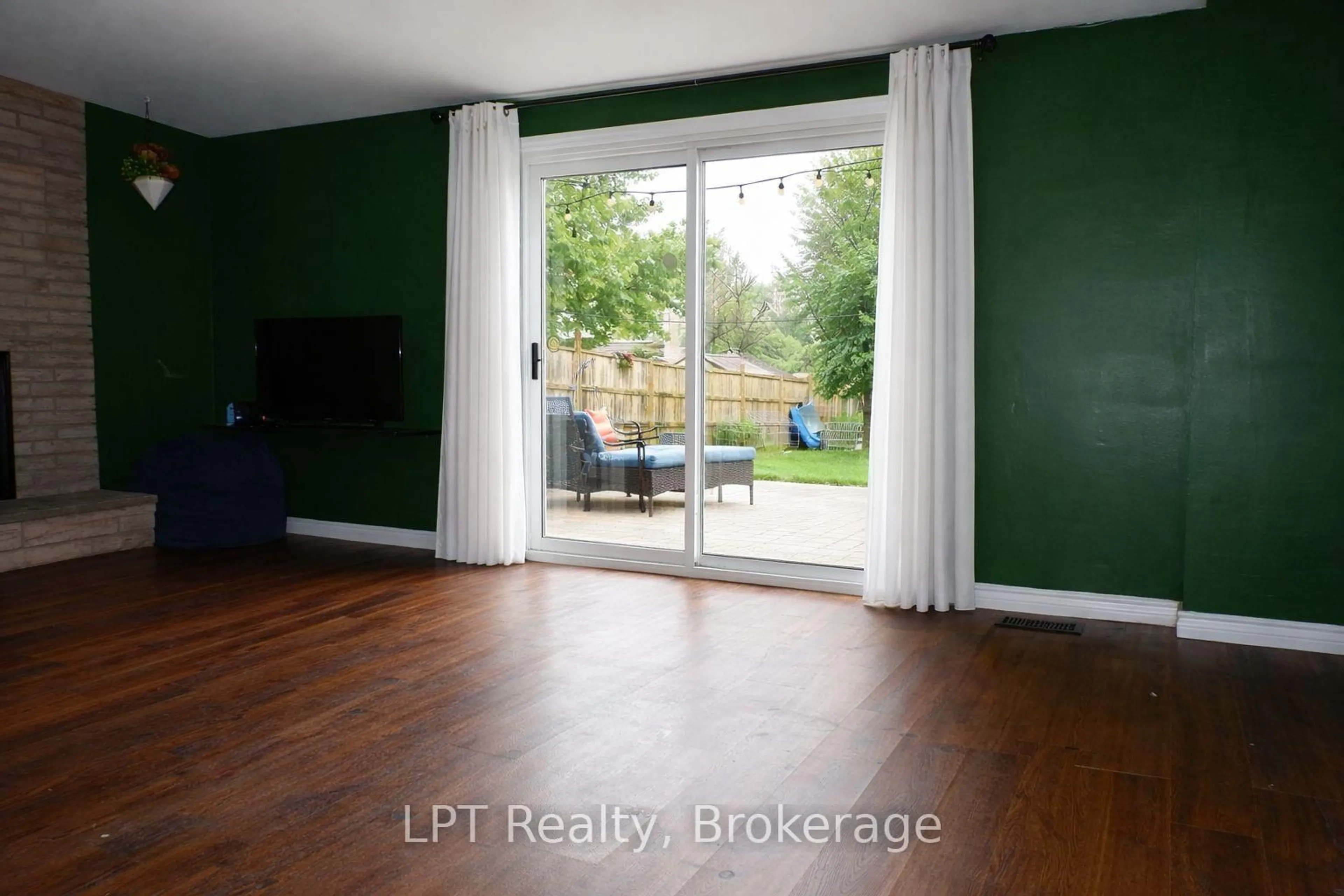 A pic of a room for 167 Singleton Dr, Belleville Ontario K8N 5H4