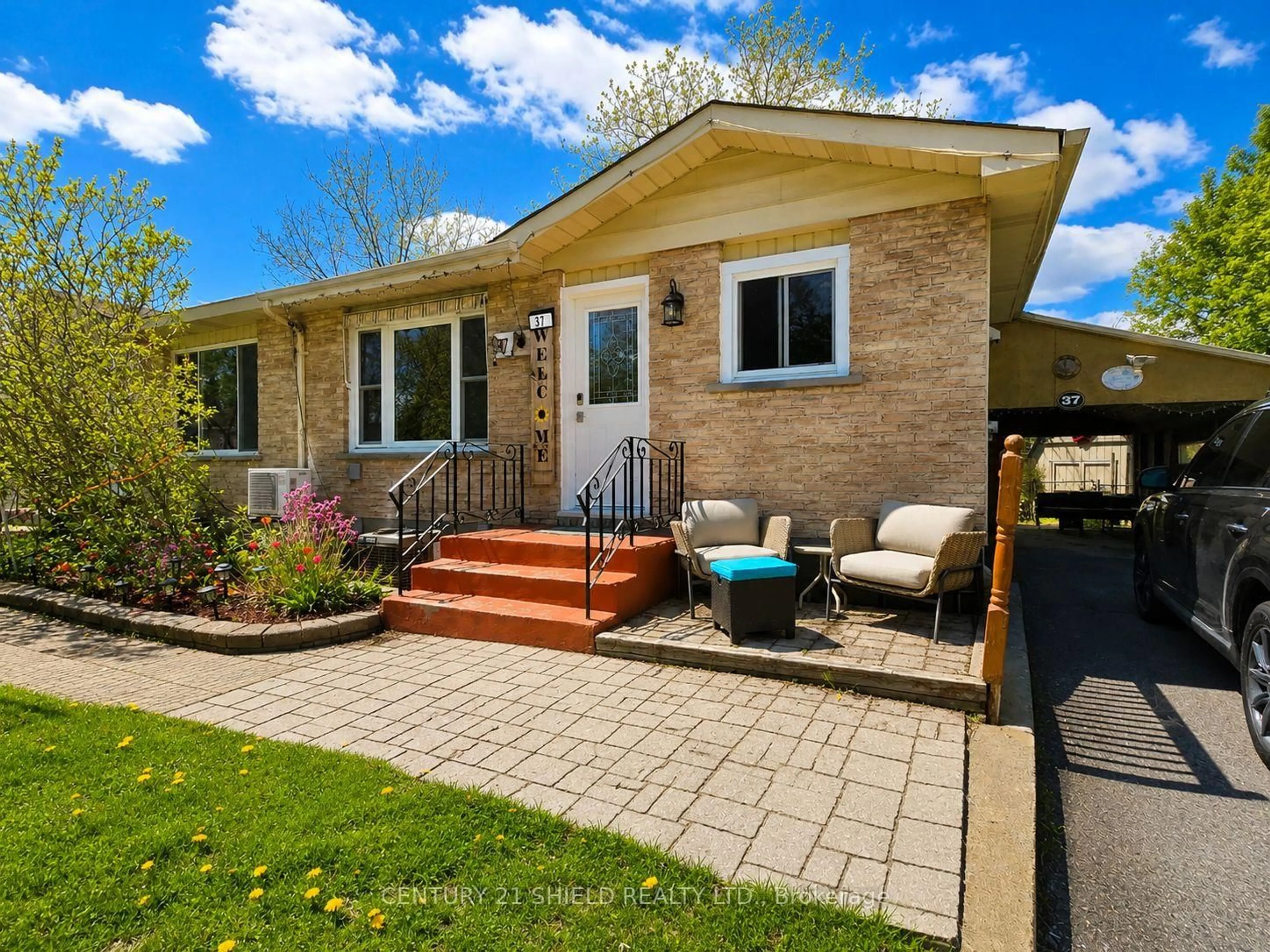 Home with brick exterior material, street for 37 Kingslea Cres, Cornwall Ontario K6H 6J2