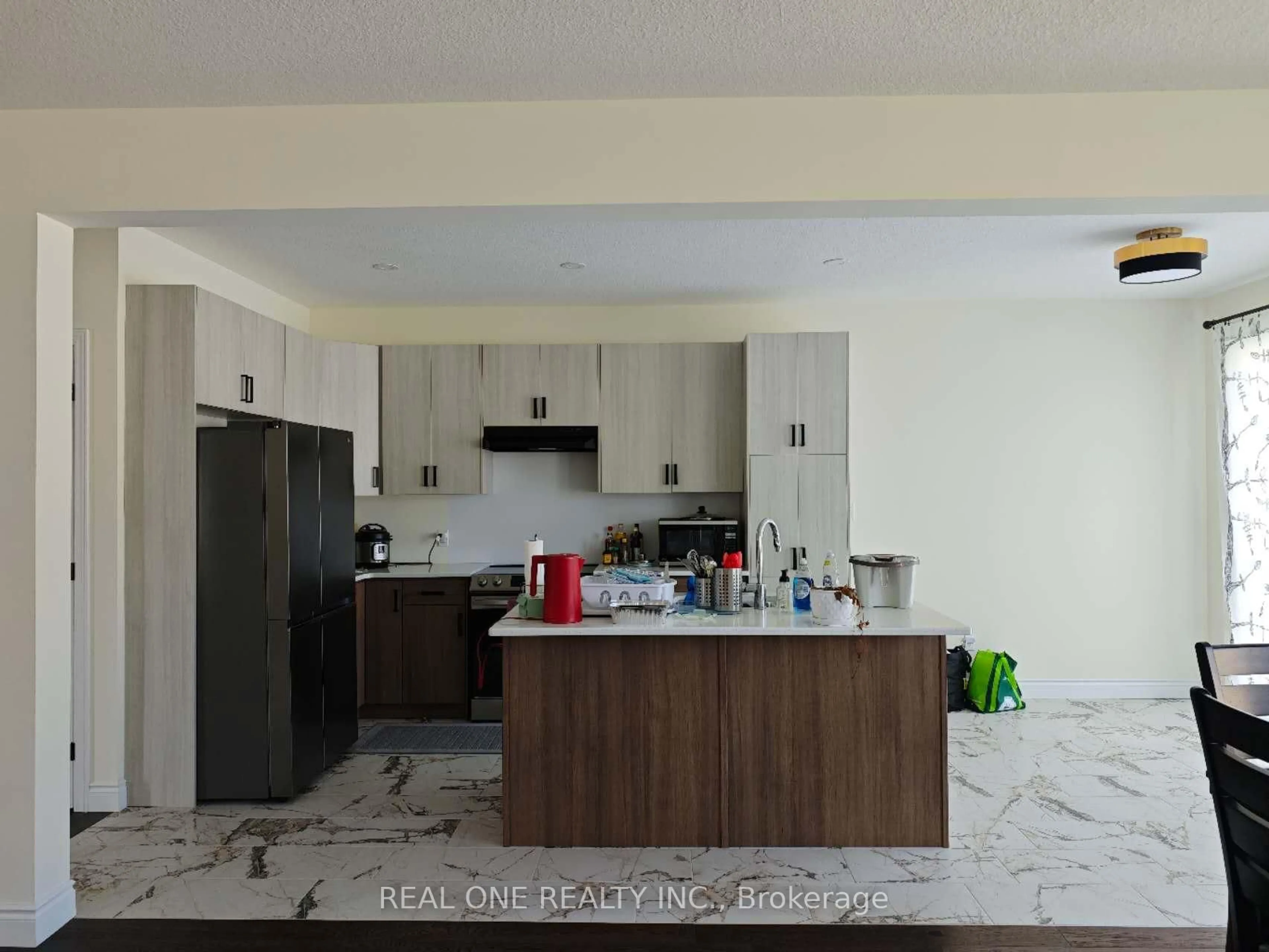 Open concept kitchen, ceramic/tile floor for 1240 Emma Chase Dr, London North Ontario N6G 0W2