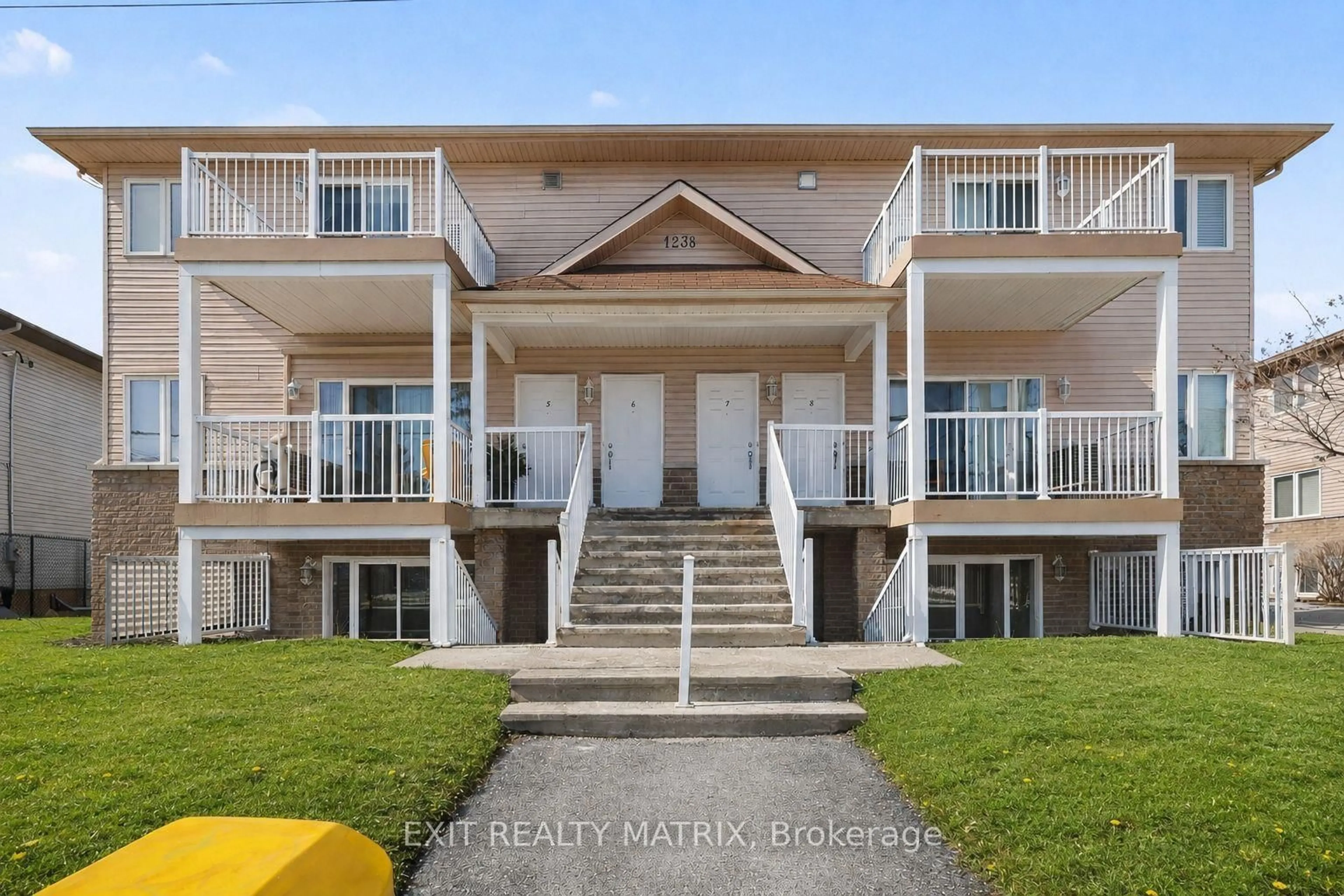 Patio, unknown for 1238 Marenger St #2, Ottawa Ontario K1C 1S2